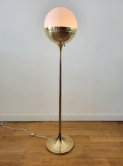 Brass_globe_floor_lamp_by_Vereinigte_Werkstätten,_1970s