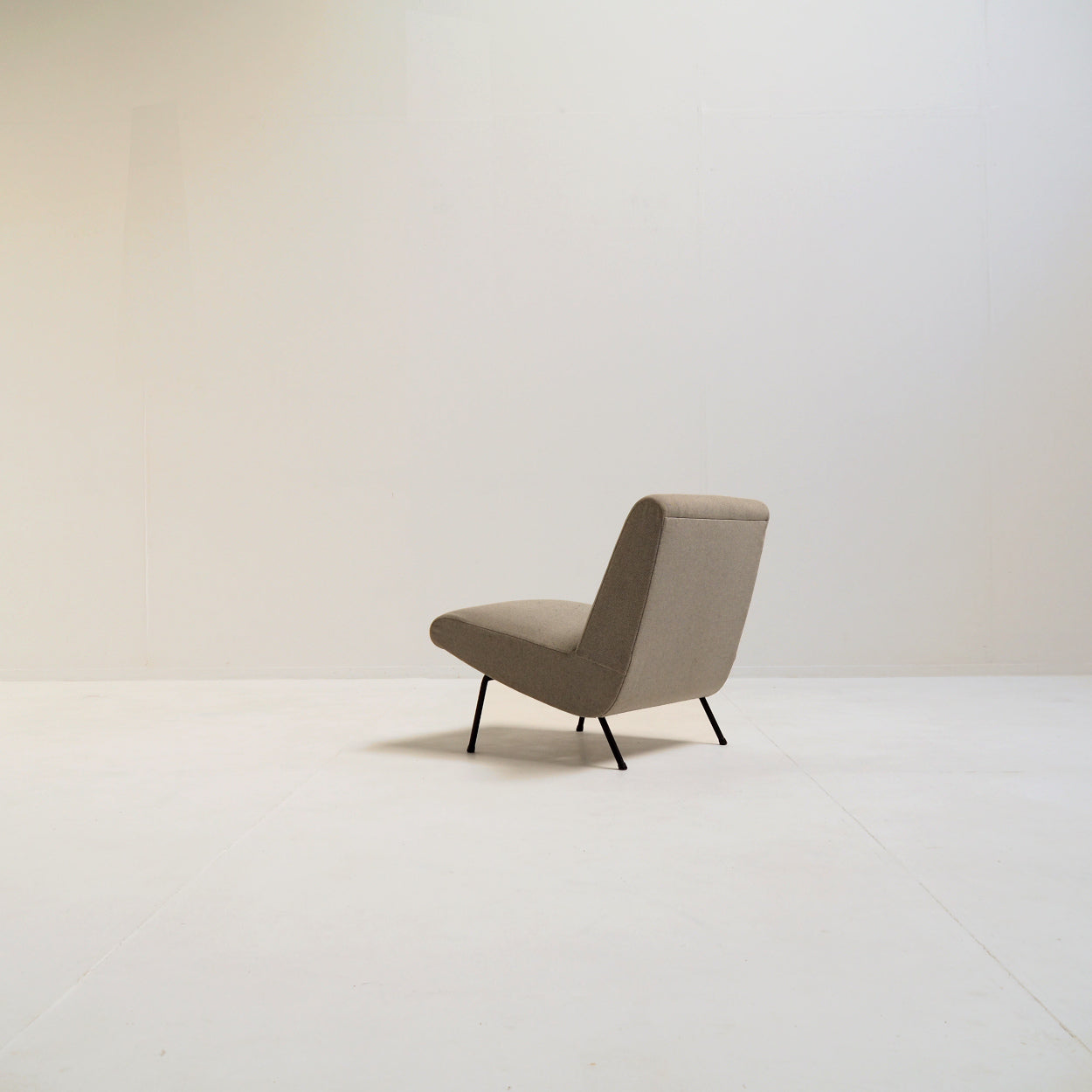 Pierre_Guariche_Breda_Lounge_Chair_for_Meurop,_French_Mid-Century_Modern_Design,_Belgium,_1960s
