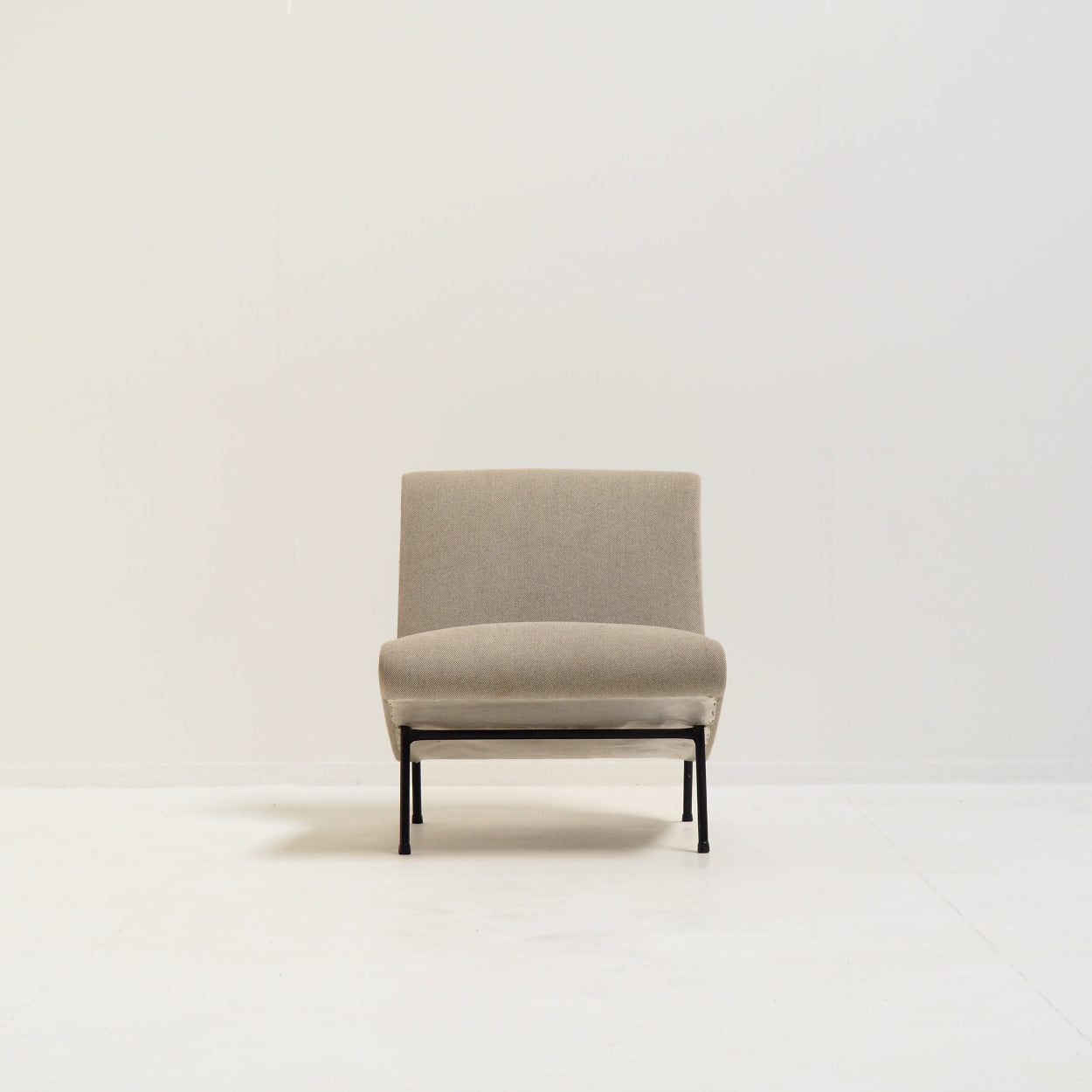 Pierre_Guariche_Breda_Lounge_Chair_for_Meurop,_French_Mid-Century_Modern_Design,_Belgium,_1960s