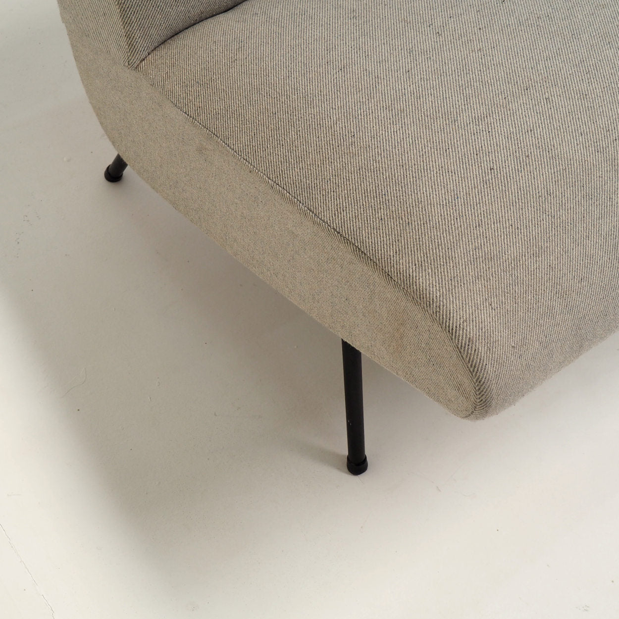 Pierre_Guariche_Breda_Lounge_Chair_for_Meurop,_French_Mid-Century_Modern_Design,_Belgium,_1960s