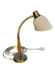 Table_Lamp_by_Bertil_Brisborg_for_Nordiska_Kompaniet_NK,_Swedish_Modern_Brass_Desk_Lamp,_1950s
