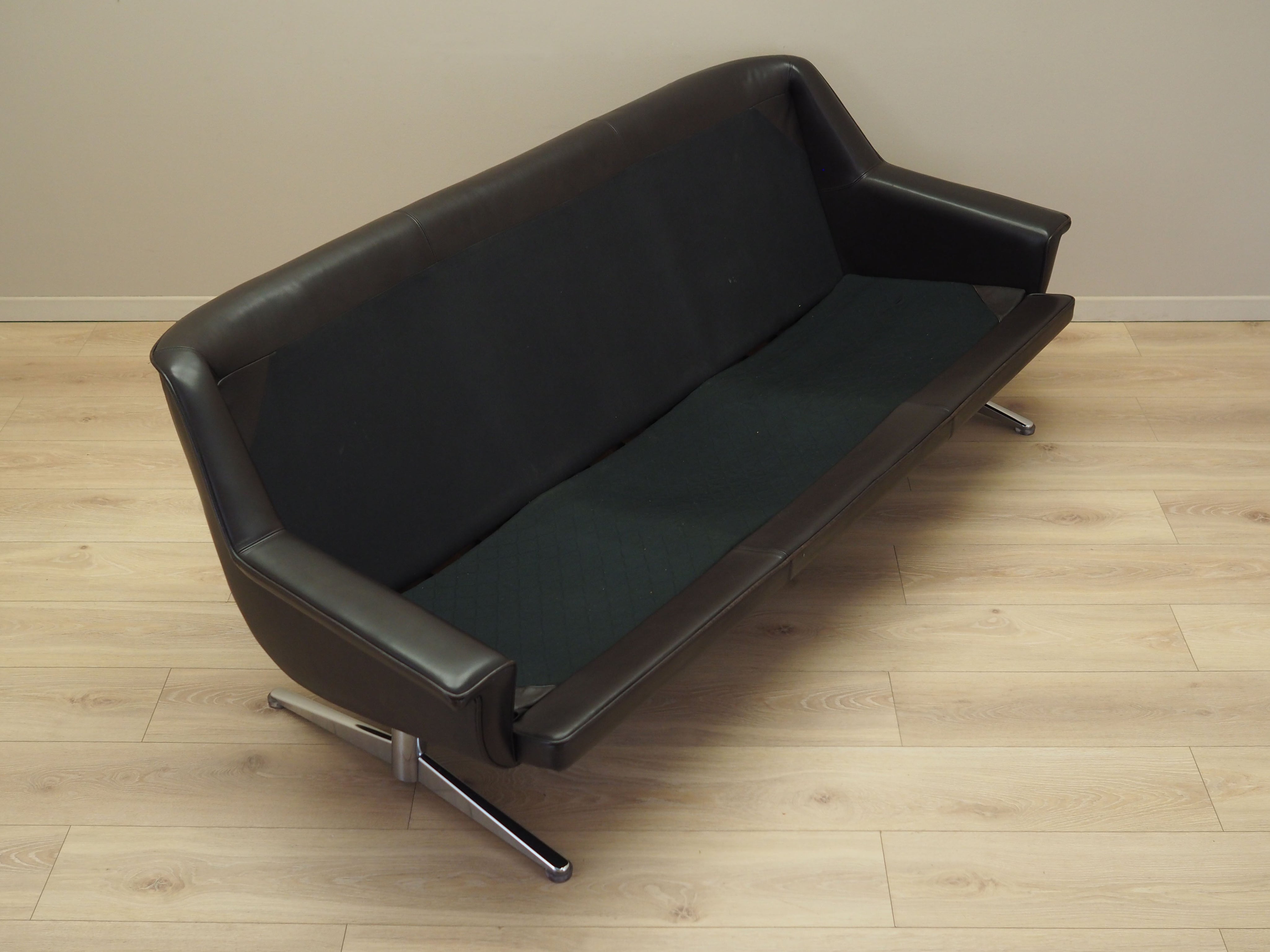 Brown_Leather_Sofa_by_Werner_Langenfeld_for_Esa,_1970s,_Denmark