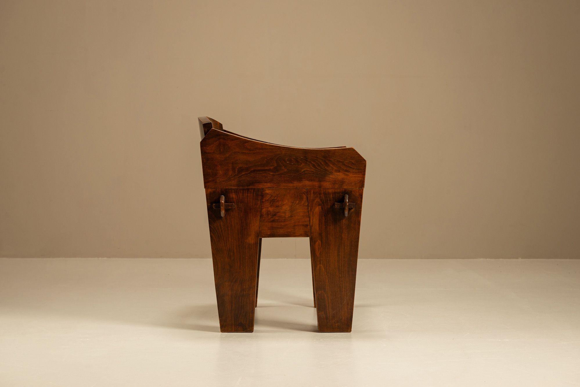 Brutalist_Bulky_Artisanal_Chair_in_Wood,_1960s