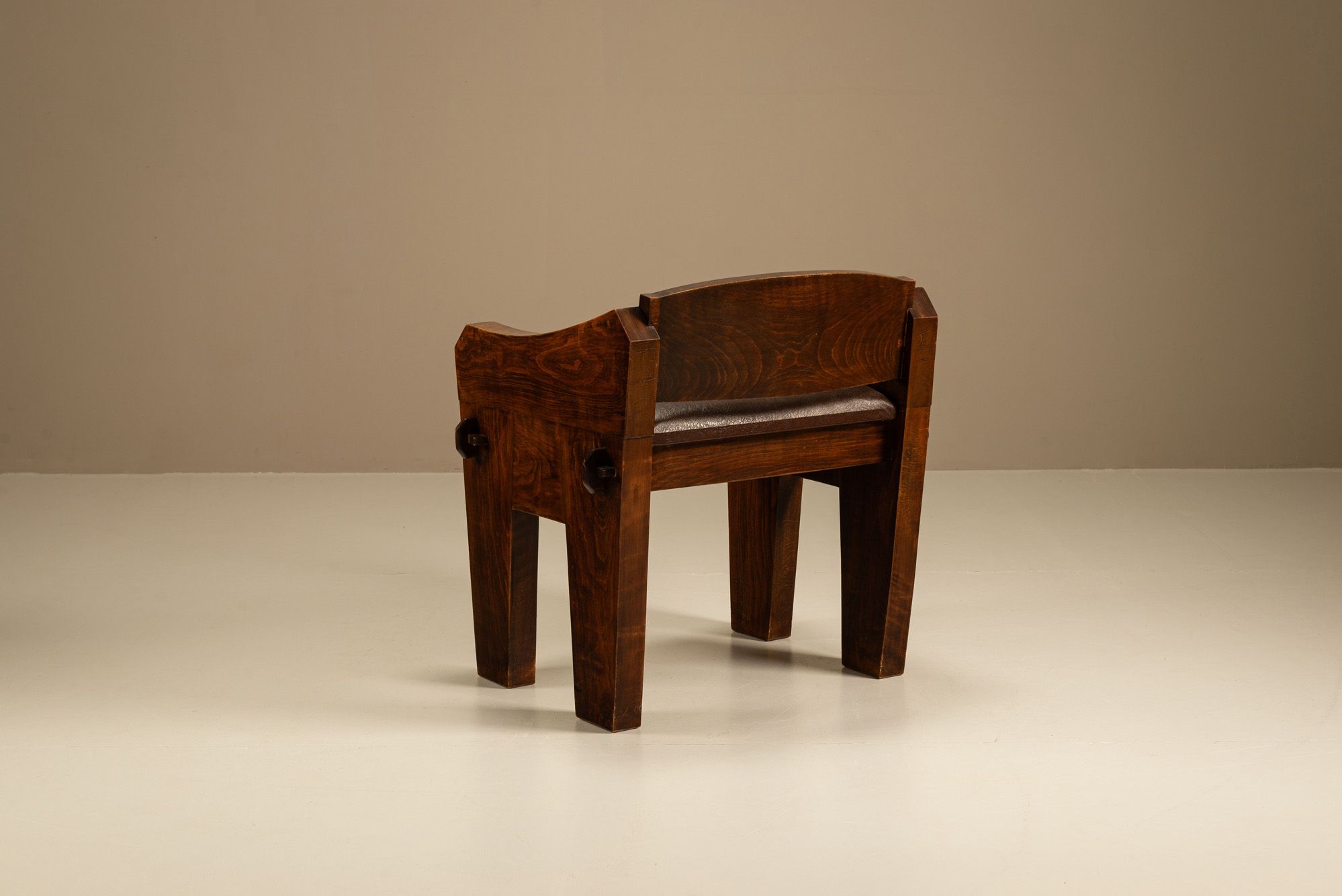 Brutalist_Bulky_Artisanal_Chair_in_Wood,_1960s