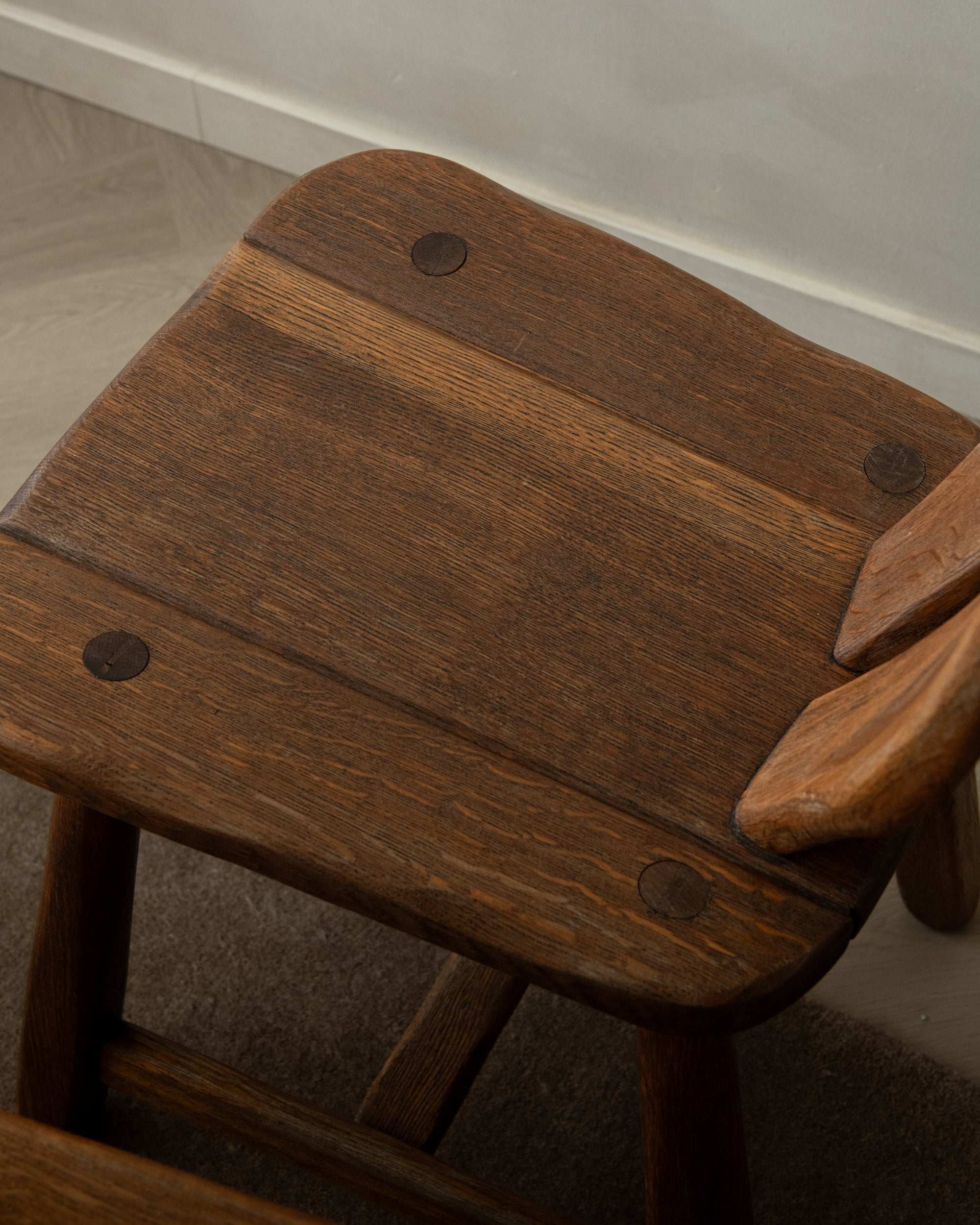 Set_of_4_Brutalist_Solid_Oak_Dining_Chairs_by_De_Puydt,_Belgium,_1960s–1970s