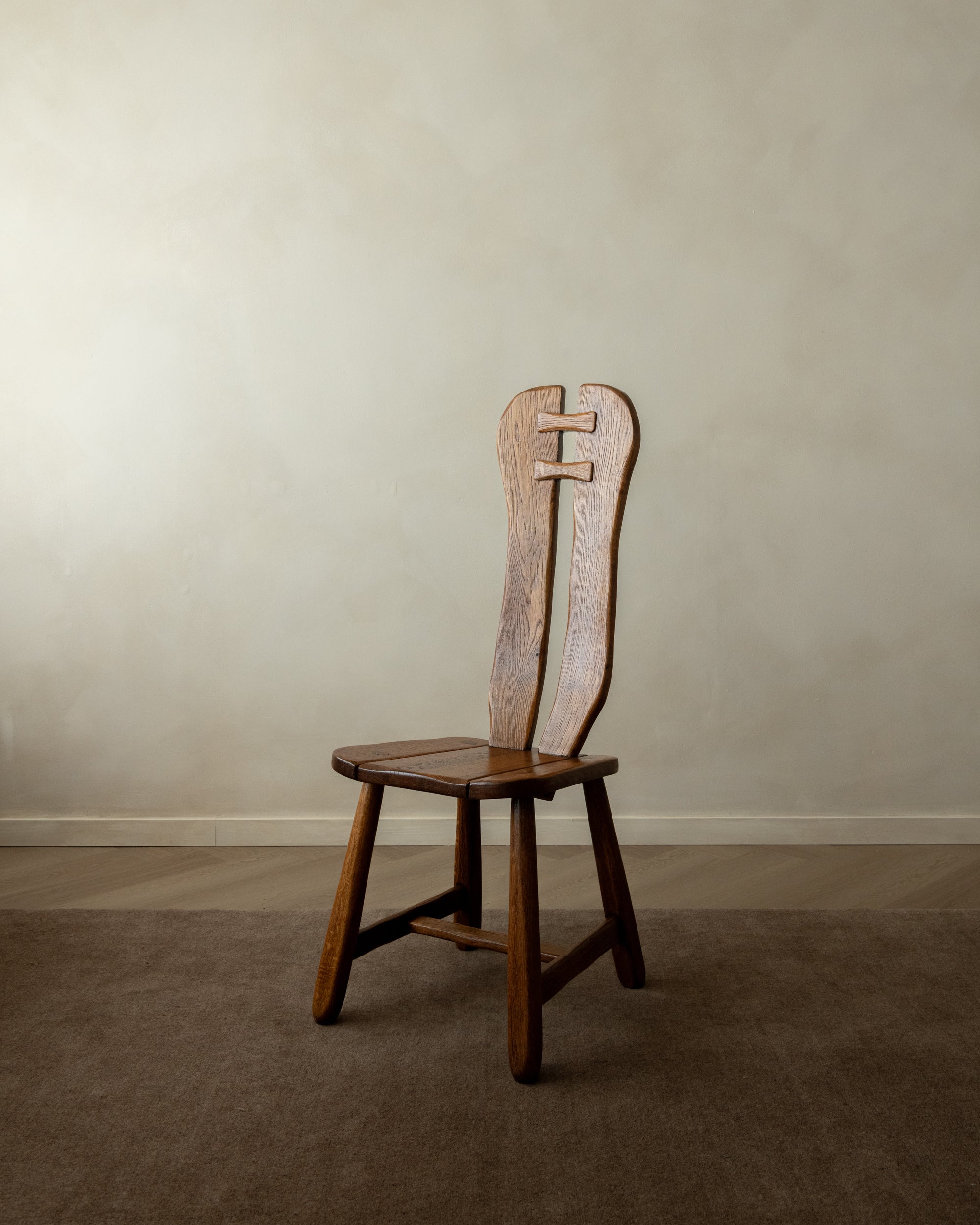 Set_of_4_Brutalist_Solid_Oak_Dining_Chairs_by_De_Puydt,_Belgium,_1960s–1970s