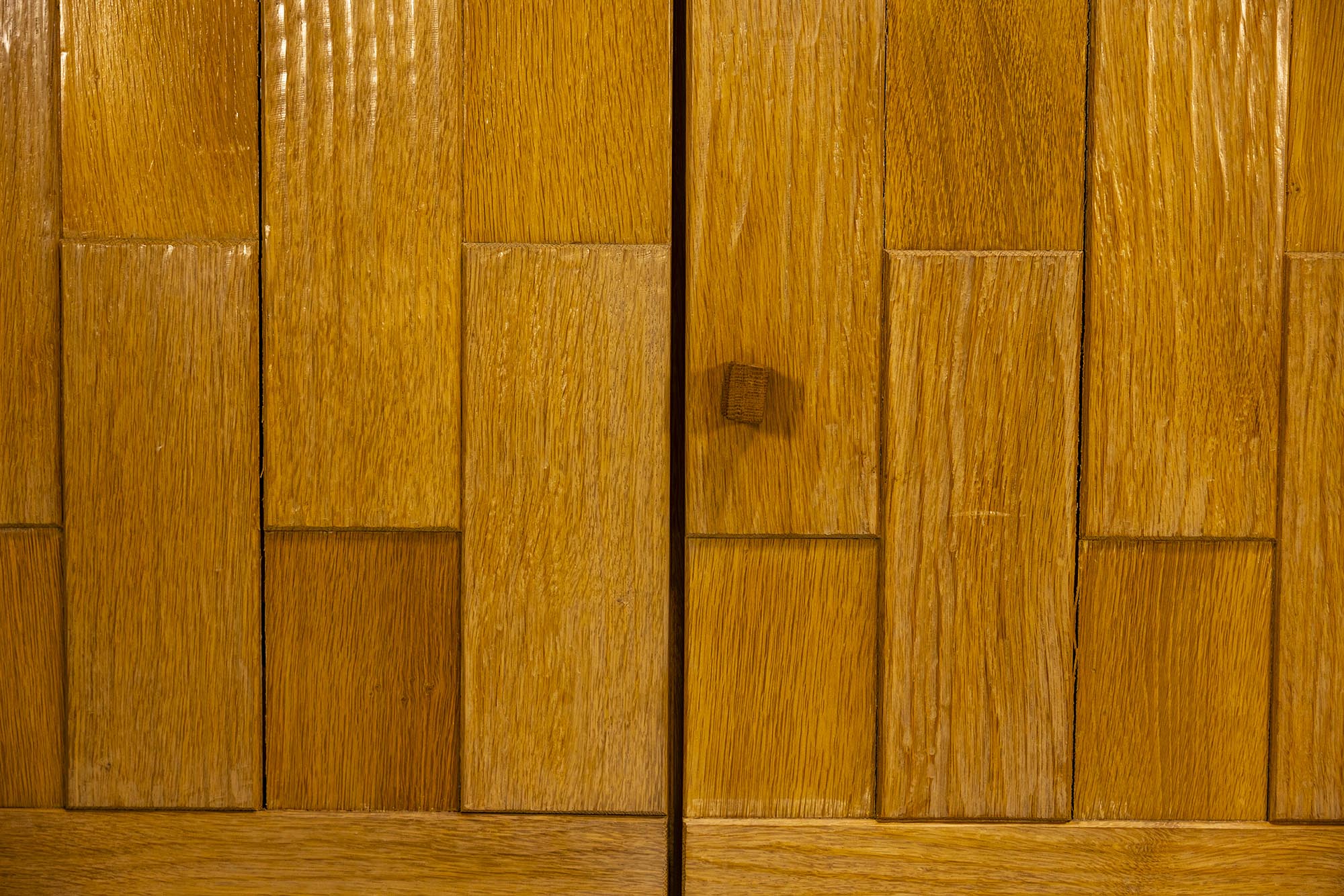 Brutalist_Sideboard_in_Oak,_1980s