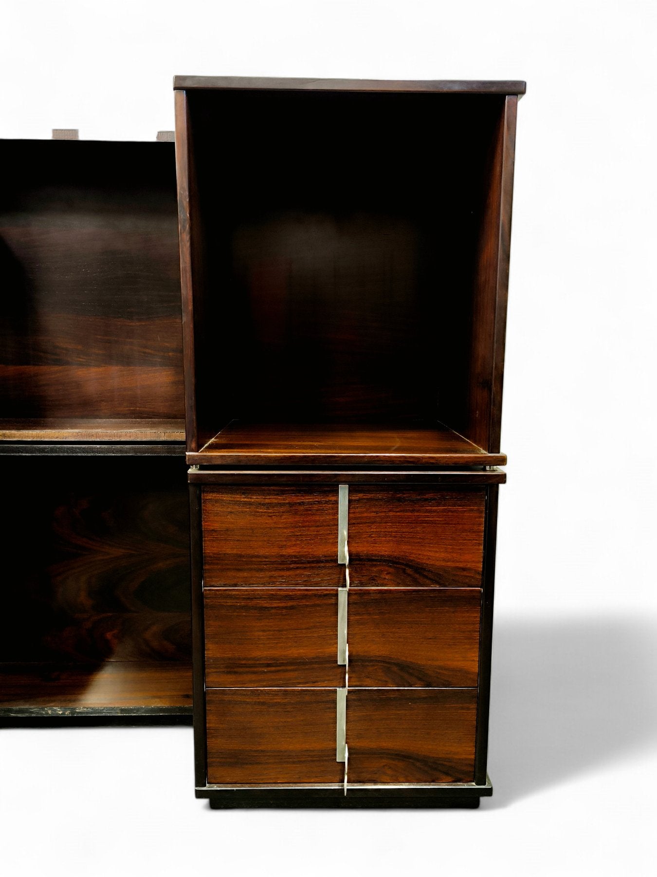 Sideboard_Pellicano_di_Vittorio_Introini_x_Saporiti,_1960_Italia