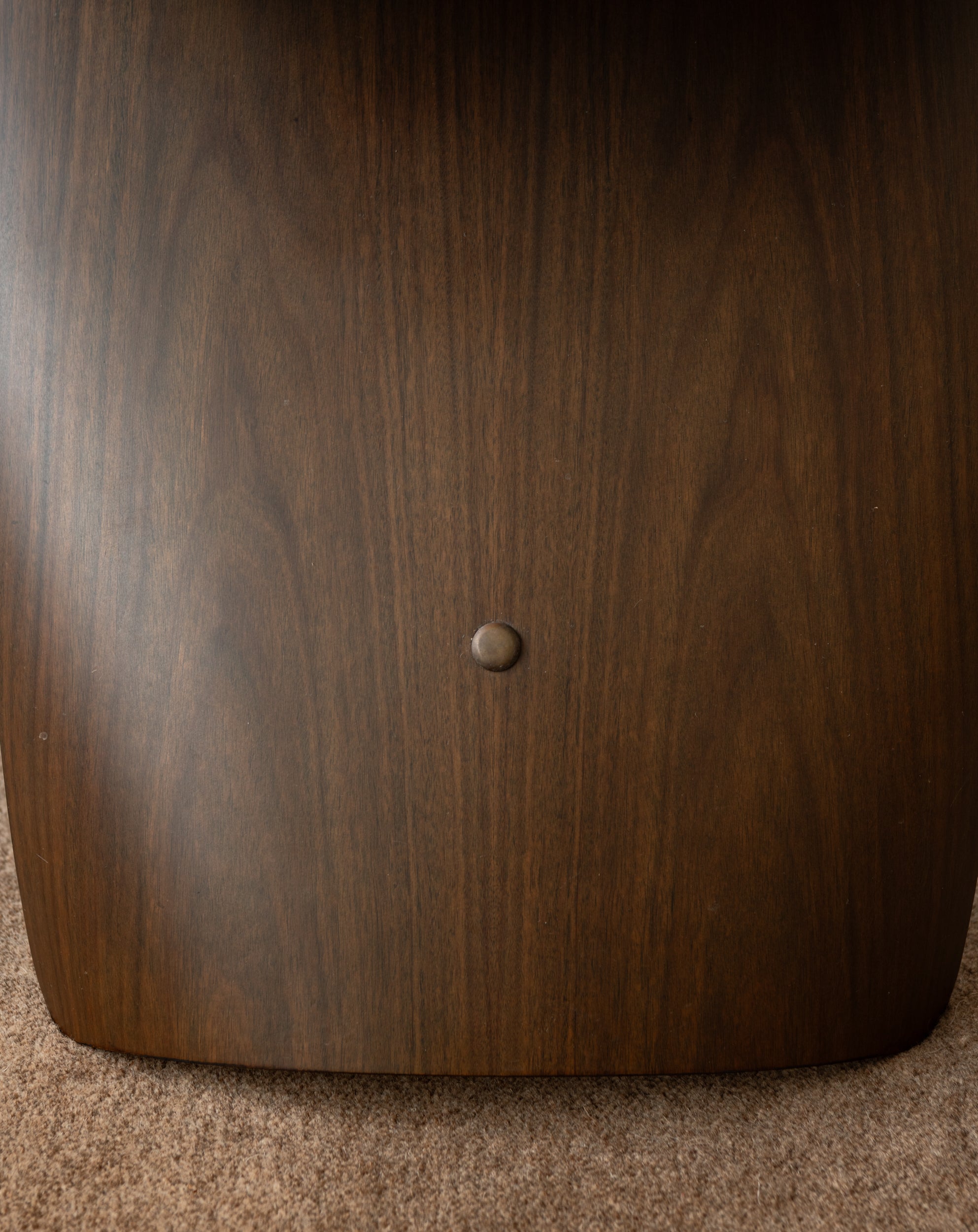 Butterfly_Stool_S-0521_by_Sori_Yanagi_for_Tendo_Mokko,_Rosewood_Veneer,_Japan,_1980s–1990s