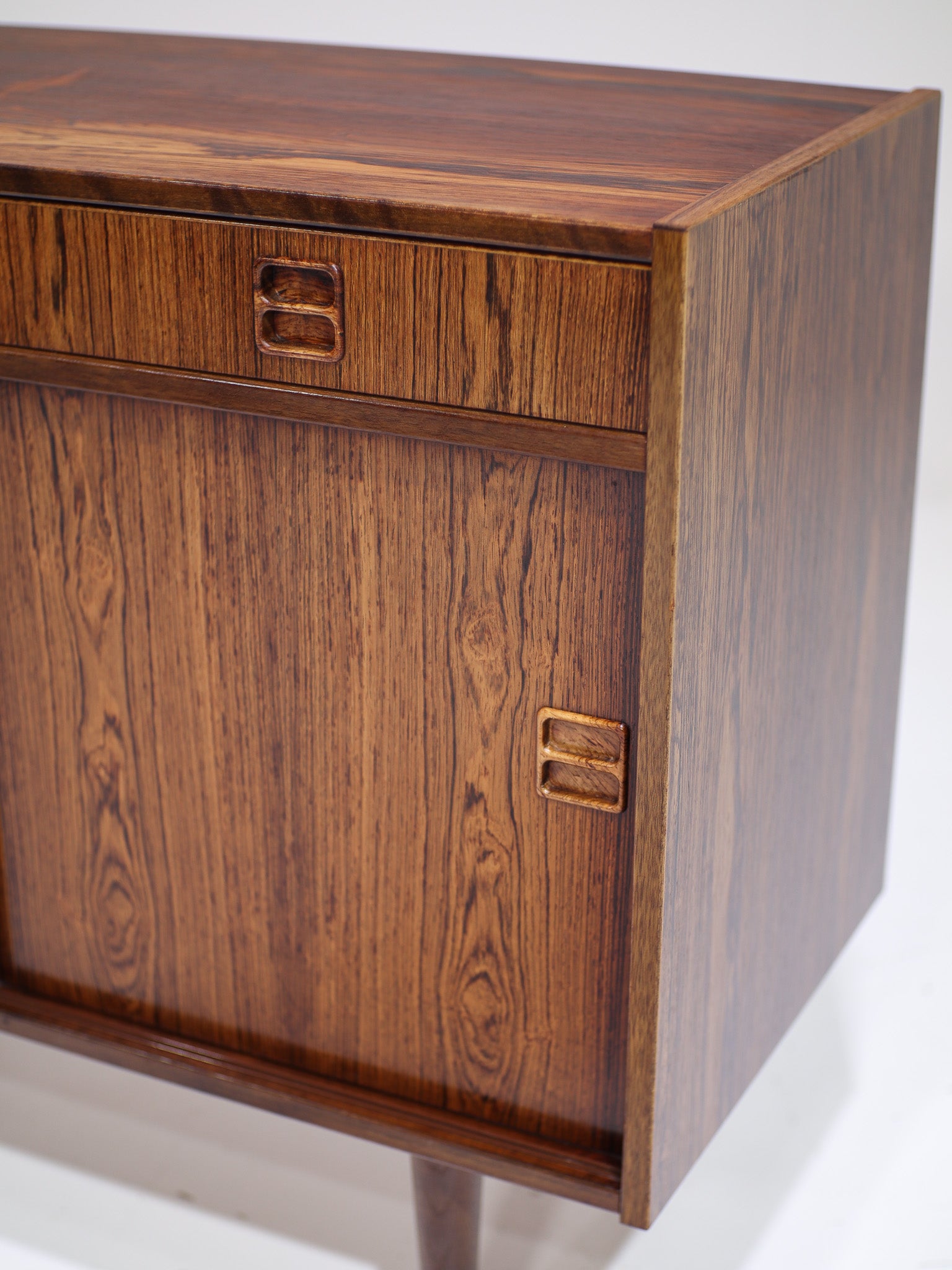 Cabinet_with_sliding_doors_and_drawer_Danish_vintage_rosewood