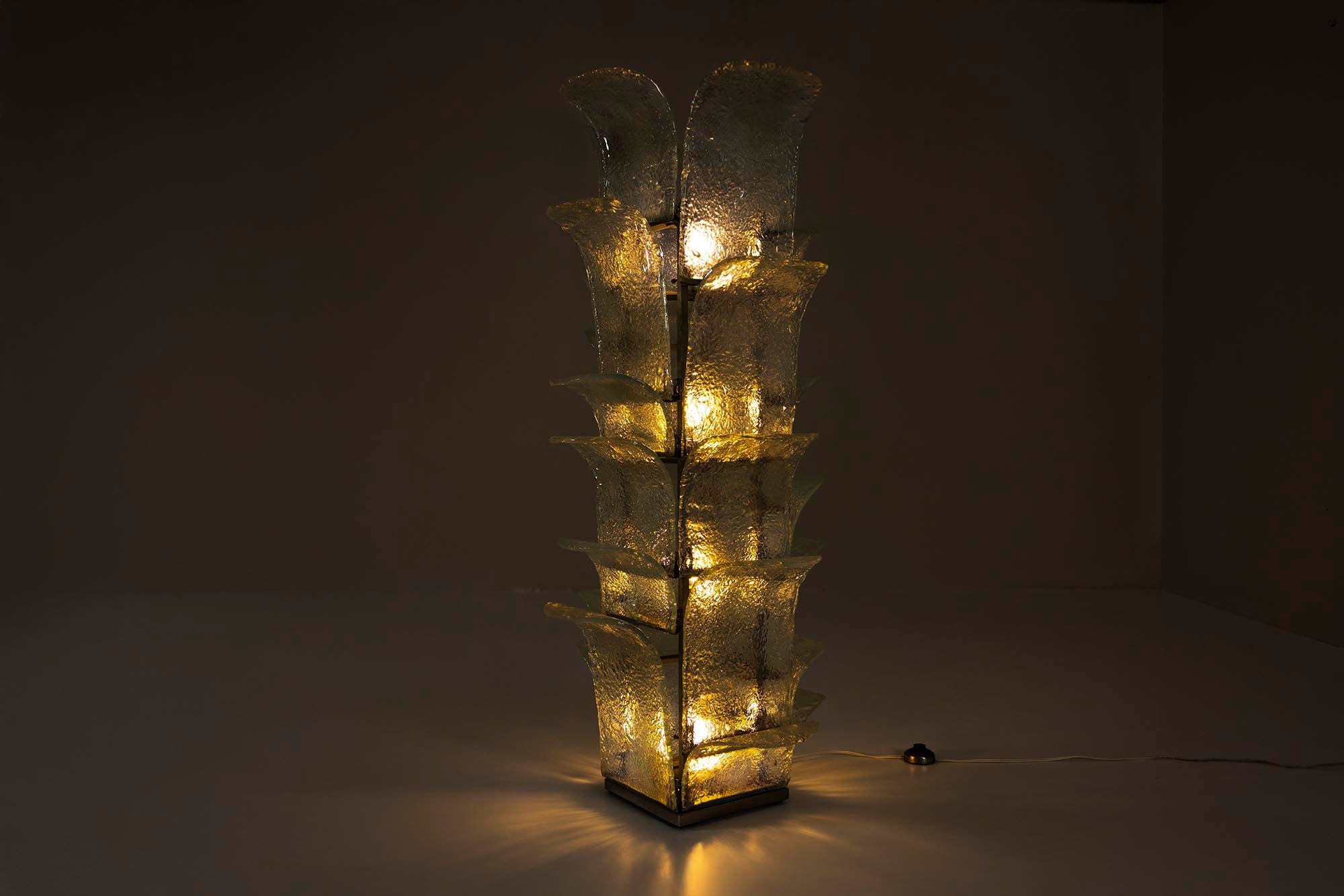 Cactus_Lamp_by_Carlo_Nason_for_Mazzega_in_Clear_Blue_Glass,_Italy_1970s