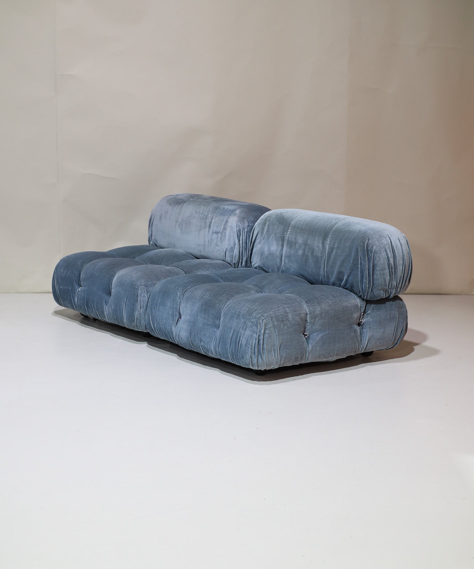 Set_of_Camaleonda_B&B_Italia_sofa_with_3_Gli_Scacchi_elements_1975