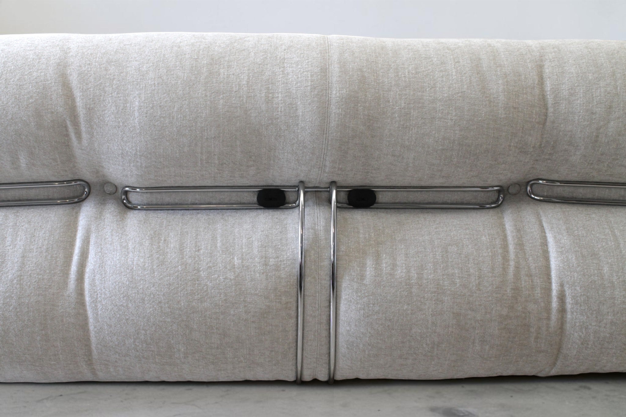 Soriana_Sofa_by_Afra_&_Tobia_Scarpa_for_Cassina,_Italy,_1969