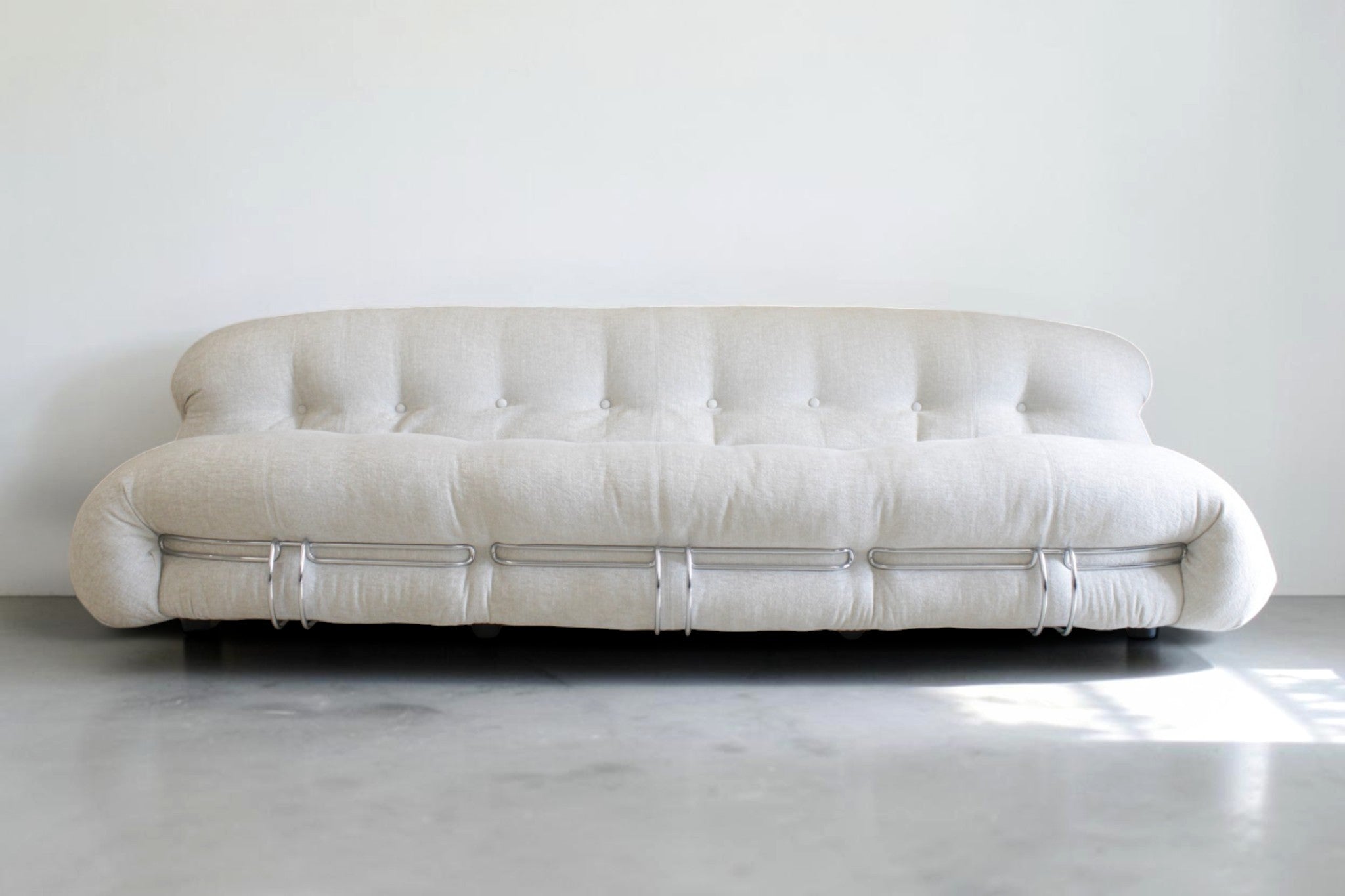Soriana_Sofa_by_Afra_&_Tobia_Scarpa_for_Cassina,_Italy,_1969