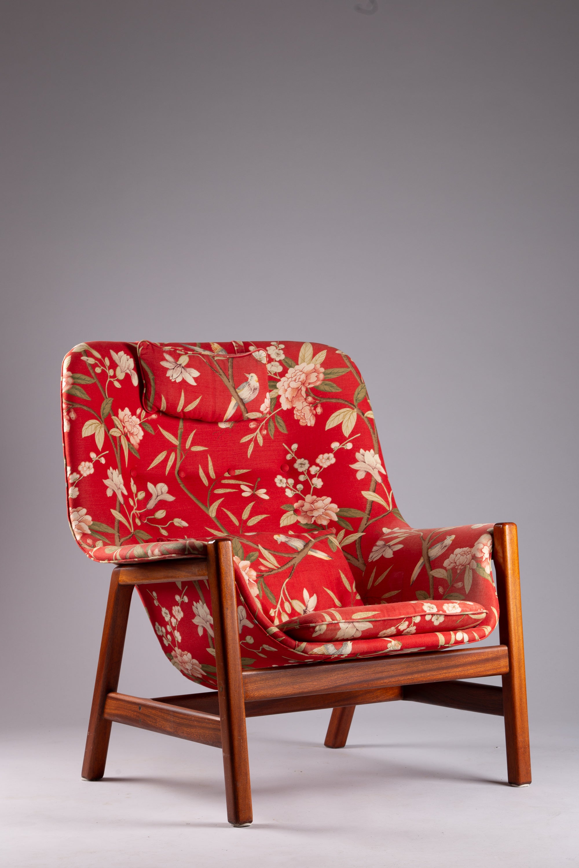 Caravelle_Lounge_Chair_by_Carl-Gustaf_Hiort_af_Ornäs_in_Teak_and_Floral_Fabric,_Finland,_1962