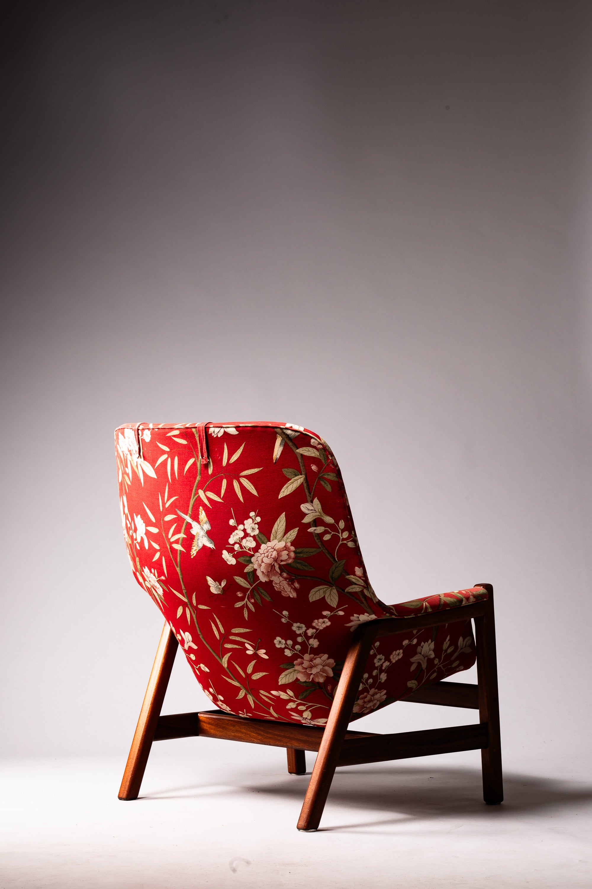 Caravelle_Lounge_Chair_by_Carl-Gustaf_Hiort_af_Ornäs_in_Teak_and_Floral_Fabric,_Finland,_1962