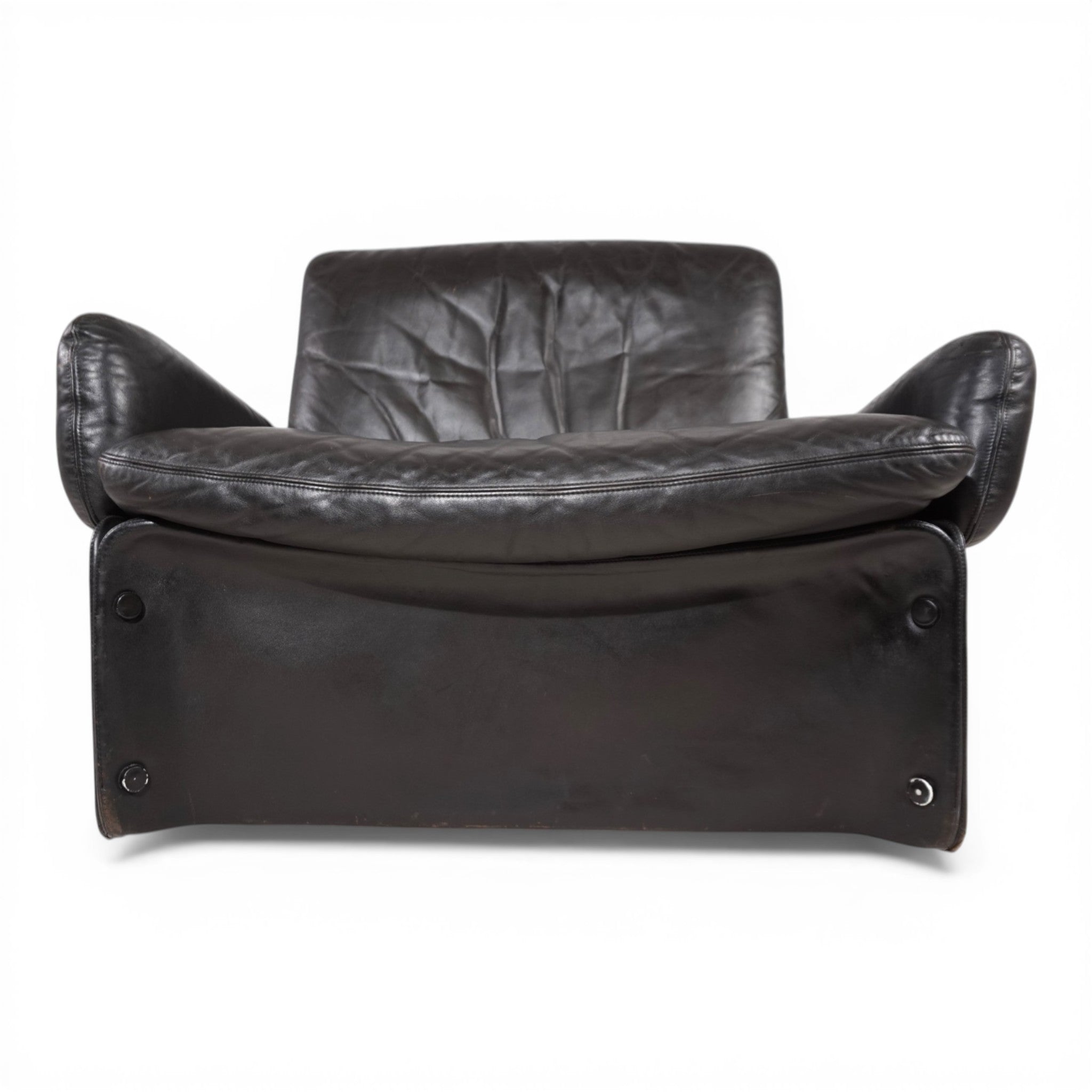 Carl_Straub_Sculptural_Armchair_in_Leather_and_GRP,_Space_Age_Brutalist_Design,_1970s