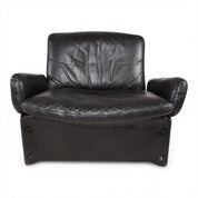 Carl_Straub_Sculptural_Armchair_in_Leather_and_GRP,_Space_Age_Brutalist_Design,_1970s