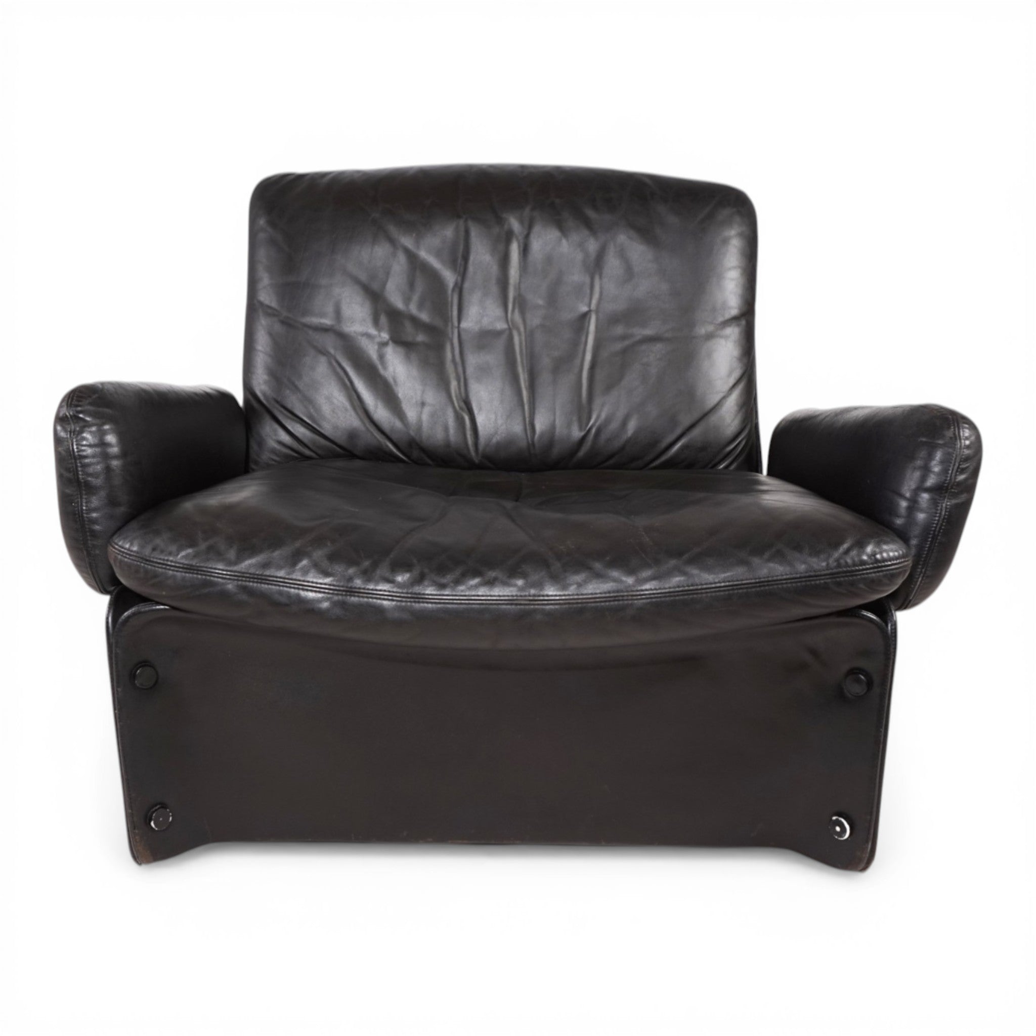 Carl_Straub_Sculptural_Armchair_in_Leather_and_GRP,_Space_Age_Brutalist_Design,_1970s
