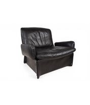 Carl_Straub_Sculptural_Armchair_in_Leather_and_GRP,_Space_Age_Brutalist_Design,_1970s