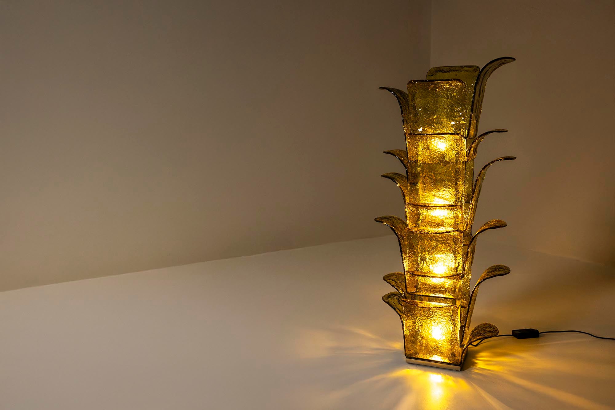 Carlo_Nason_LT_320_“Cactus”_Floor_Lamp_in_Yellow_Murano_for_Mazzega,_Italy_1960s