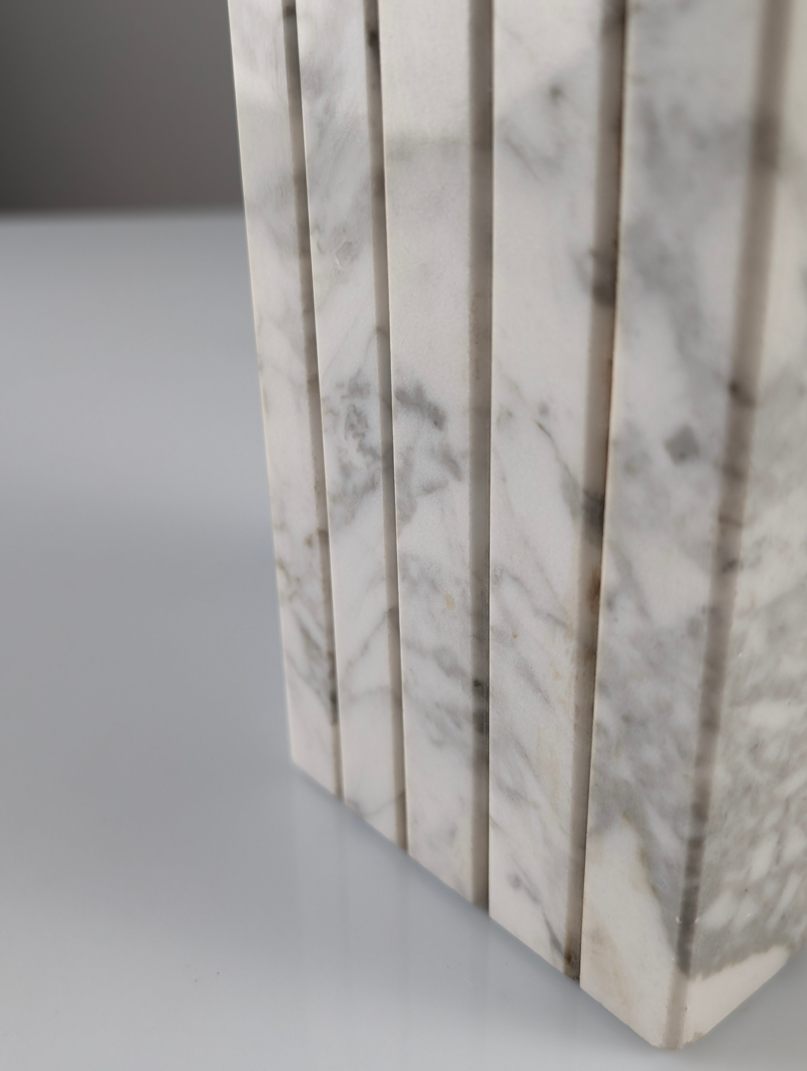 Art_Deco_Style_Carrara_Marble_Table_Lamp_Base,_Italy