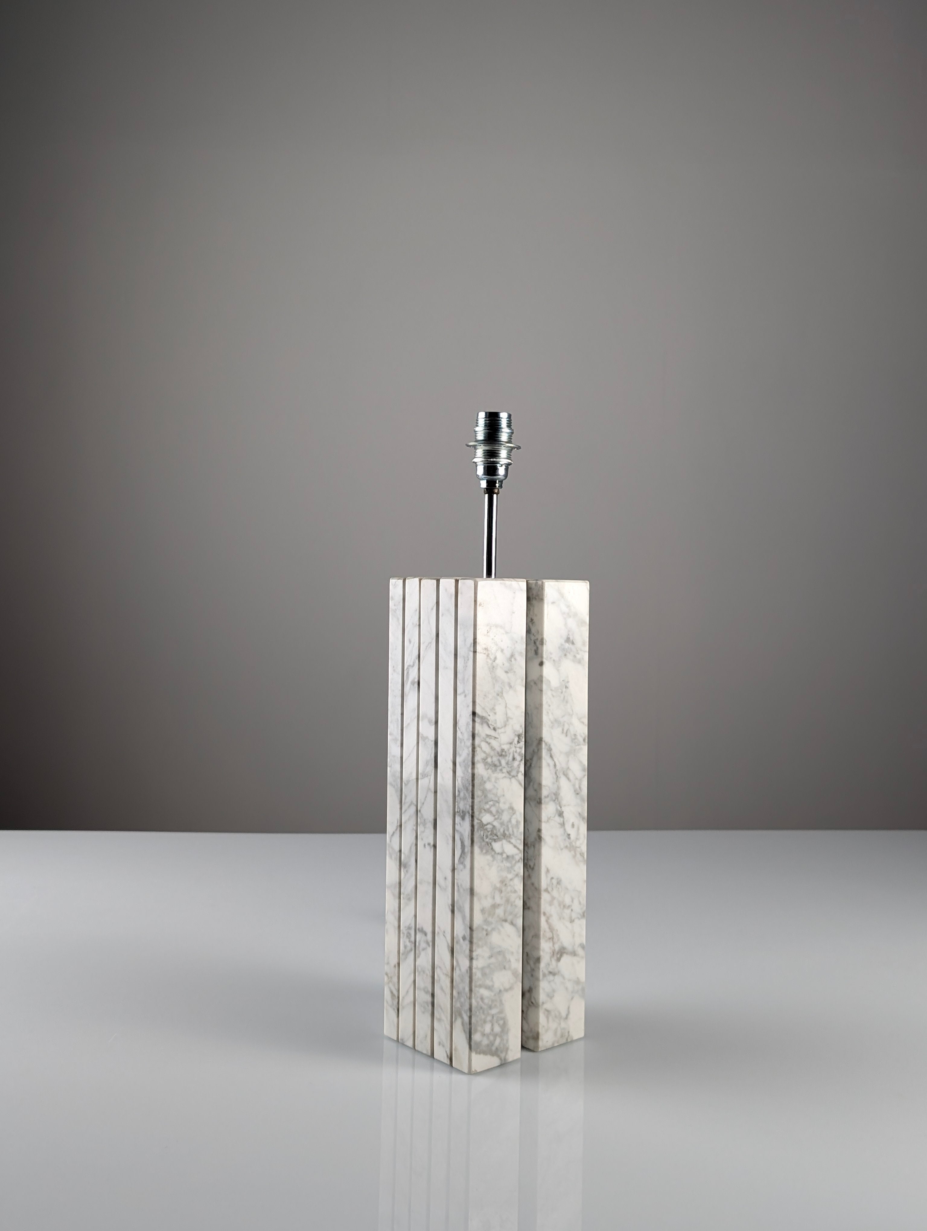 Art_Deco_Style_Carrara_Marble_Table_Lamp_Base,_Italy