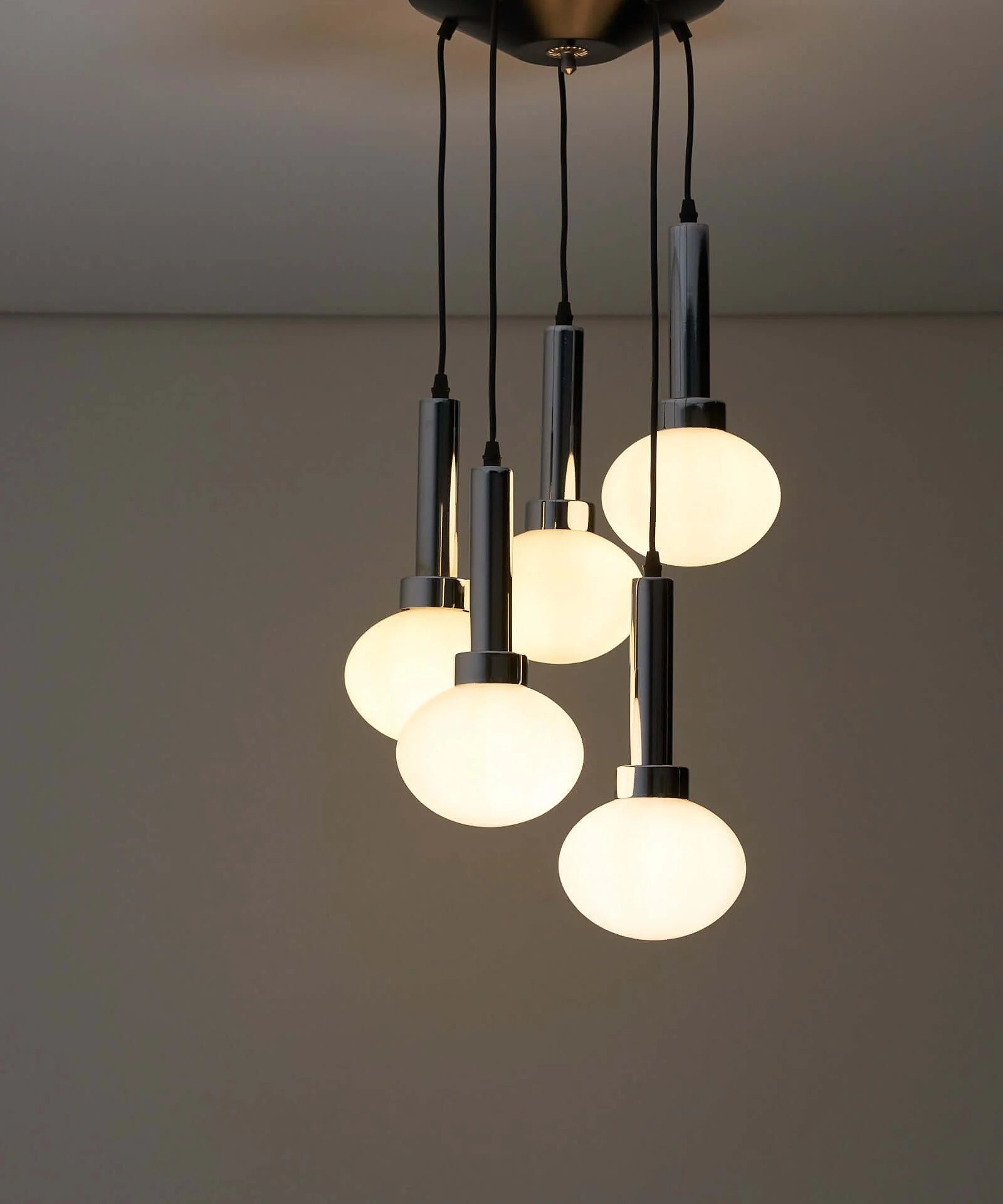 Cascade_Glass_Spheres_Chandelier,_Opaline,_1970s,_Europe