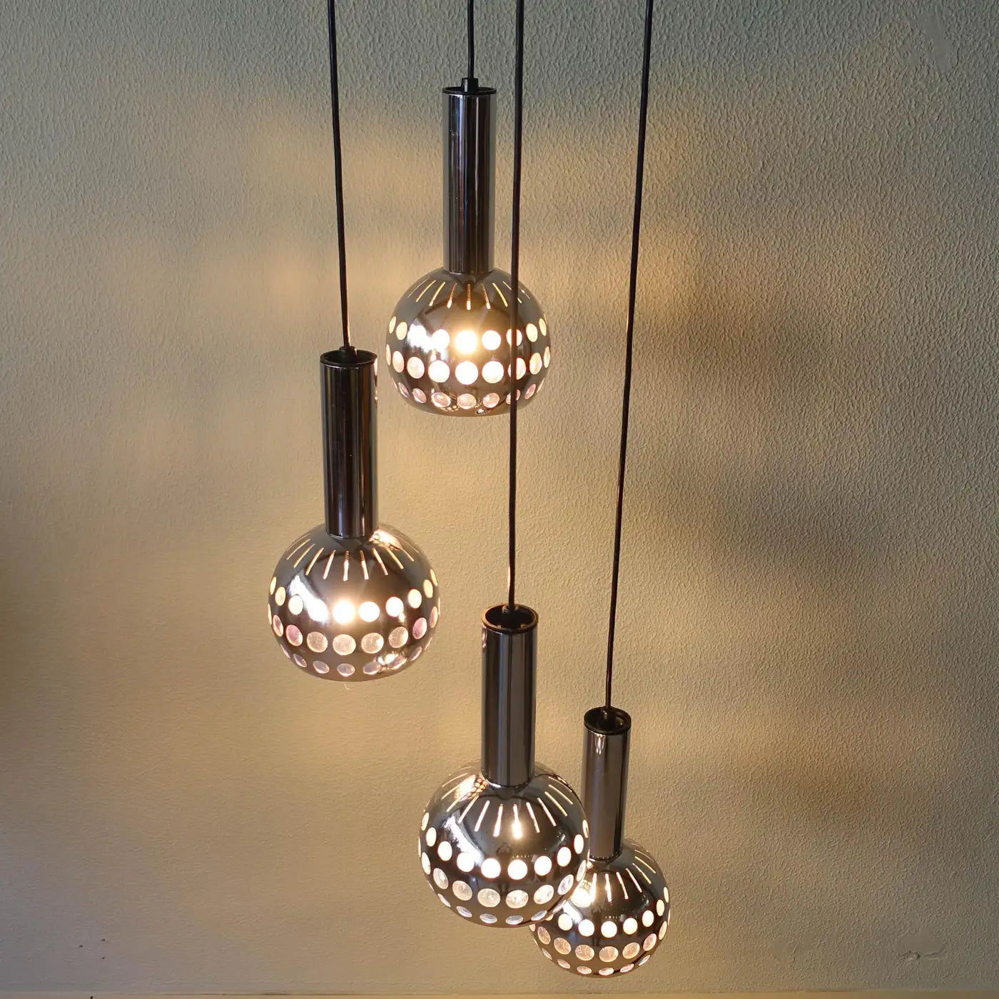 Symphonie_Four_Shade_Cascade_Lamp_by_Euroline,_Mid_Century_Modern_Pendant,_1970s,_France