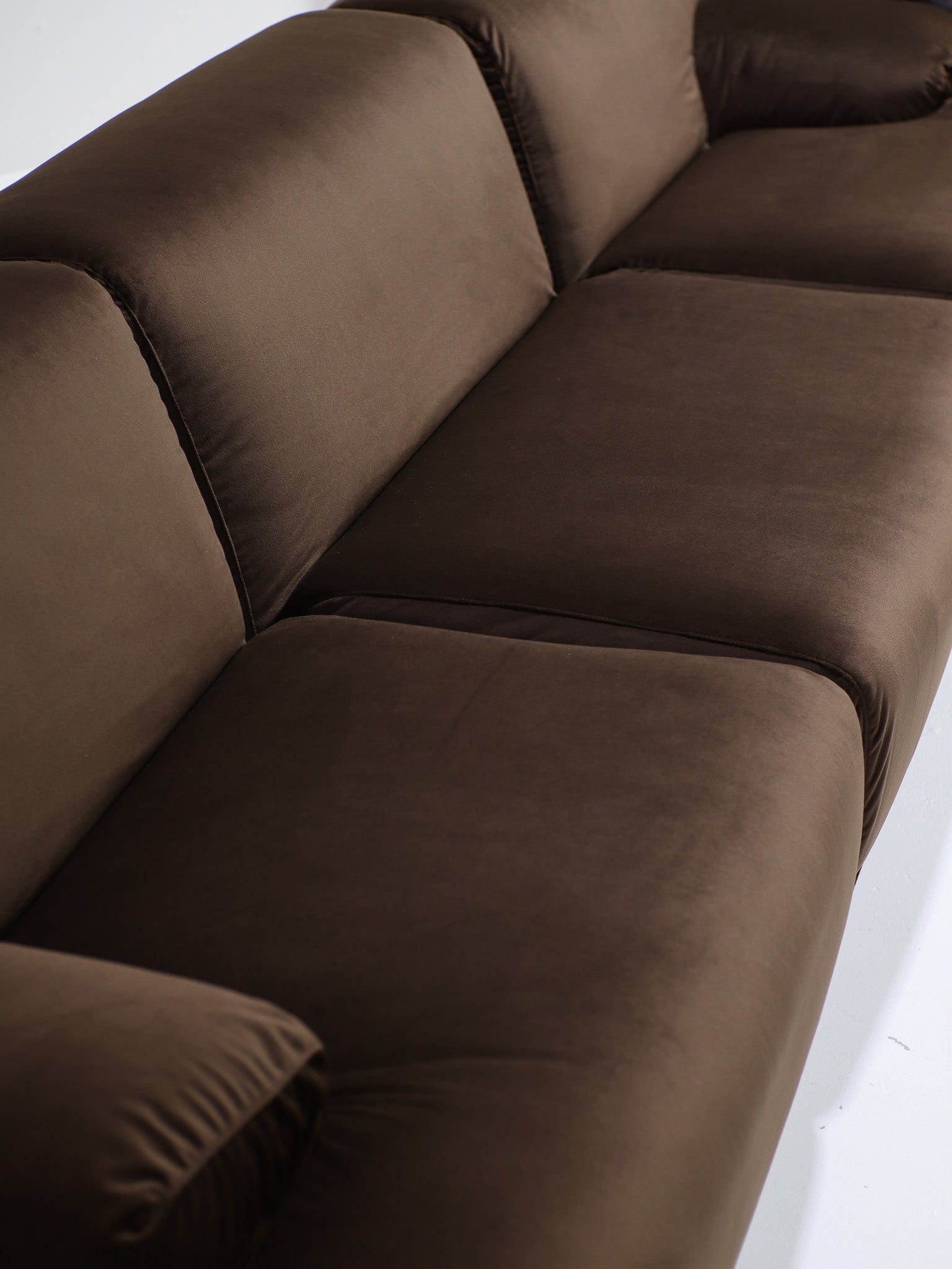Cassina_Fiandra_elements_sofa_and_armchair_brown_velvet_1970s