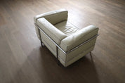 Cassina_LC3_armchair_by_Le_corbusier_in_leather,_1980s