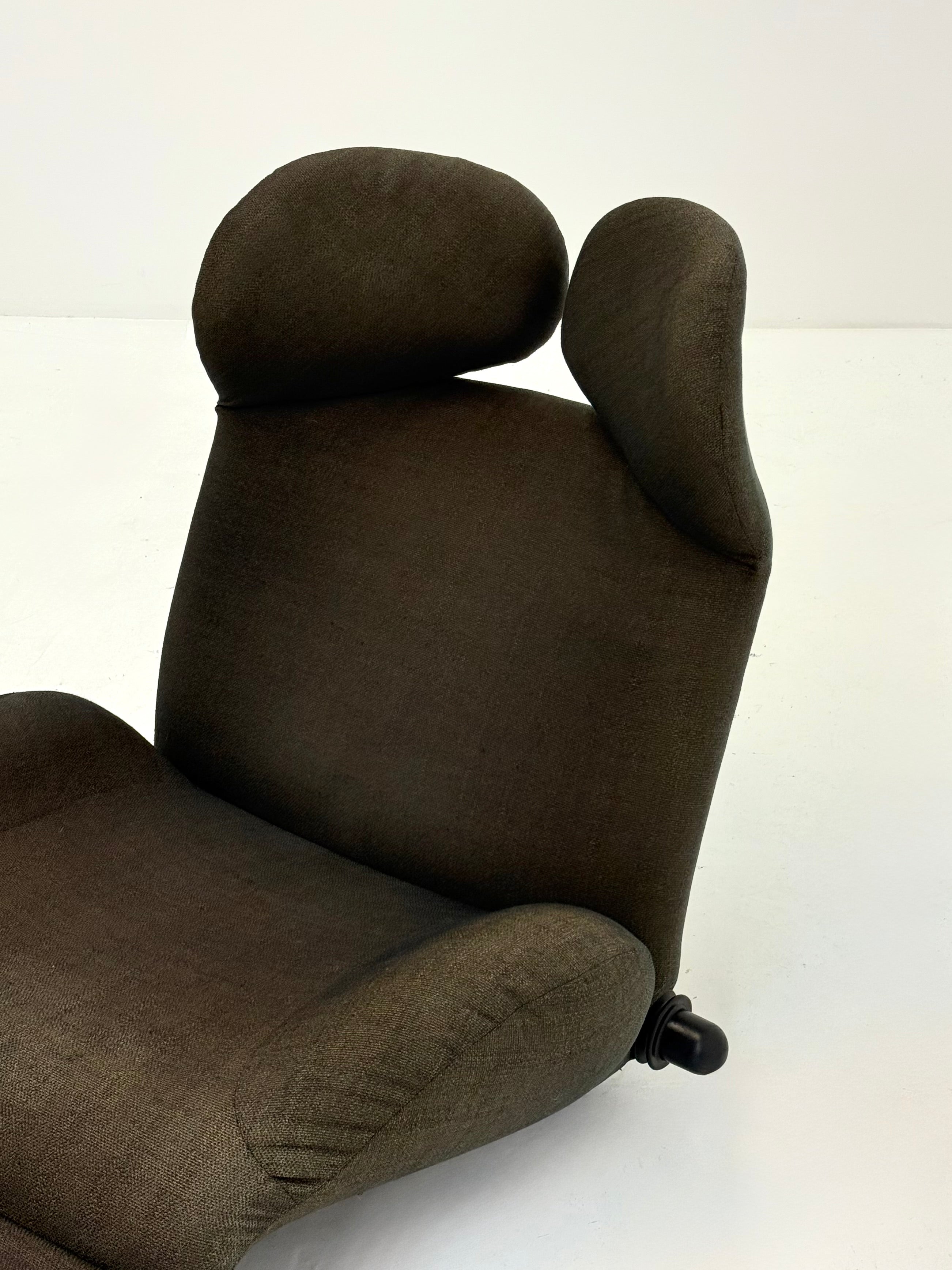 Cassina_Wink_armchair_by_Toshiyuki_Kita
