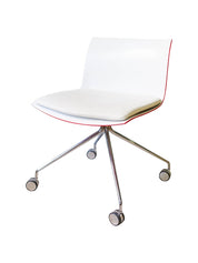 Catifa_Desk_Chair_by_Lievore_Altherr_Molina_for_Arper,_2004,_Italy