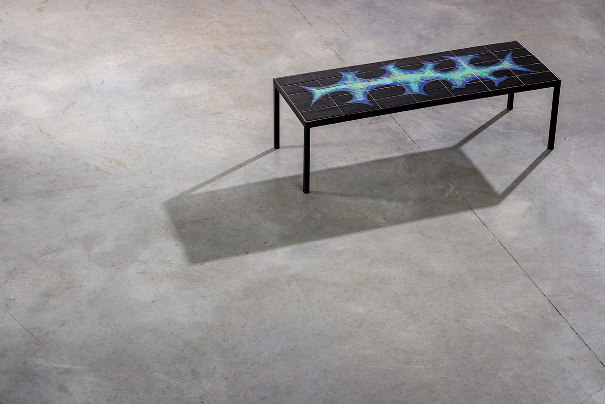 Ceramic_coffee_table_with_abstract_pattern_1950s
