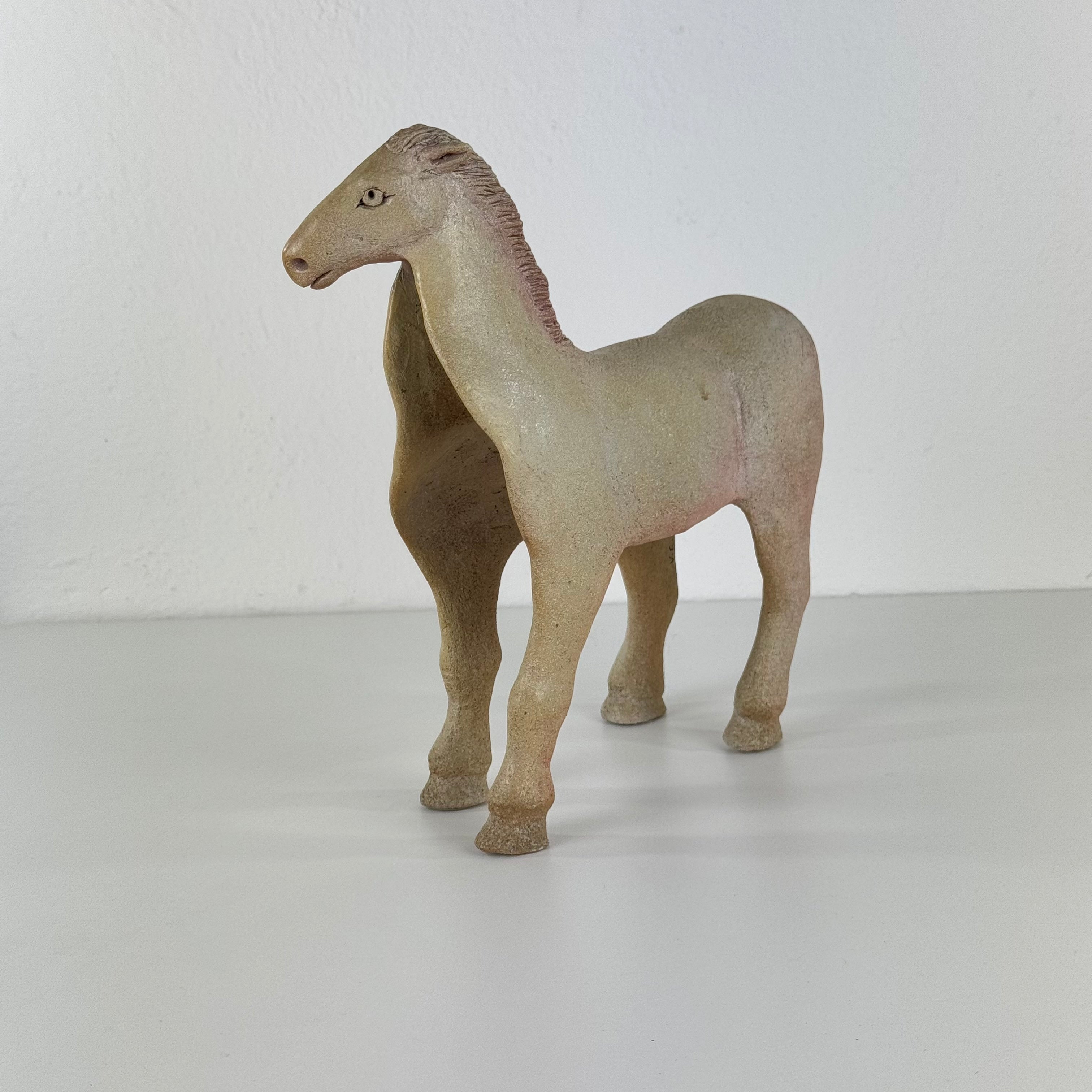 Ceramic_Horse_Sculpture_by_Víctor_Ceprián_Cortés,_Spain,_1980s