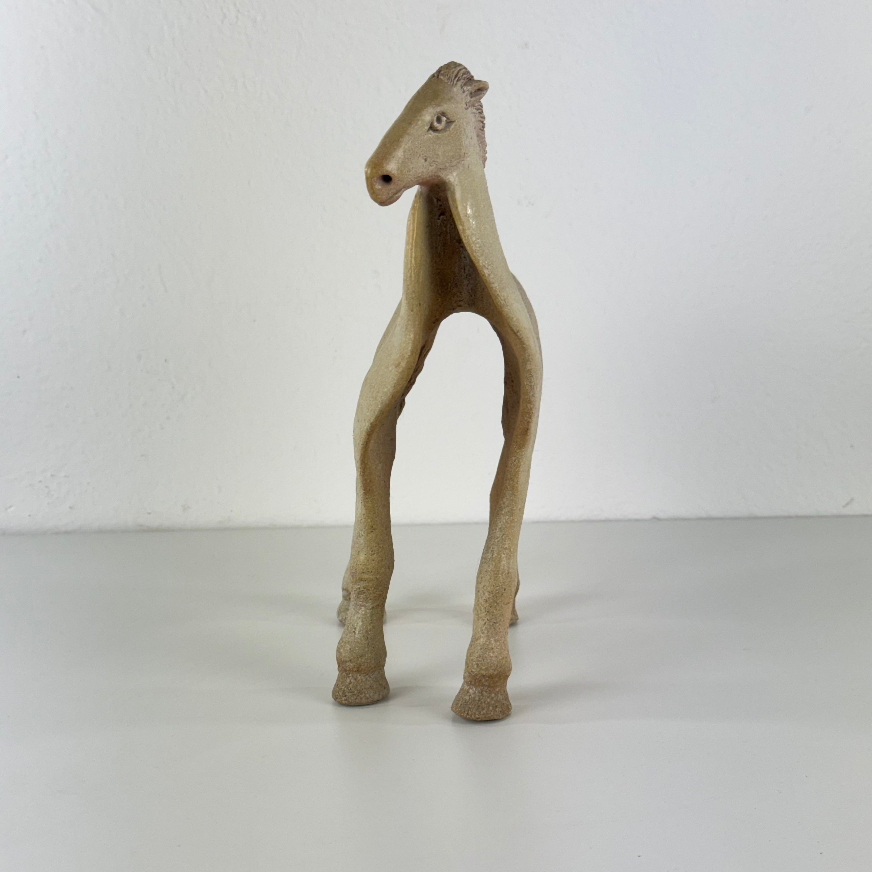 Ceramic_Horse_Sculpture_by_Víctor_Ceprián_Cortés,_Spain,_1980s