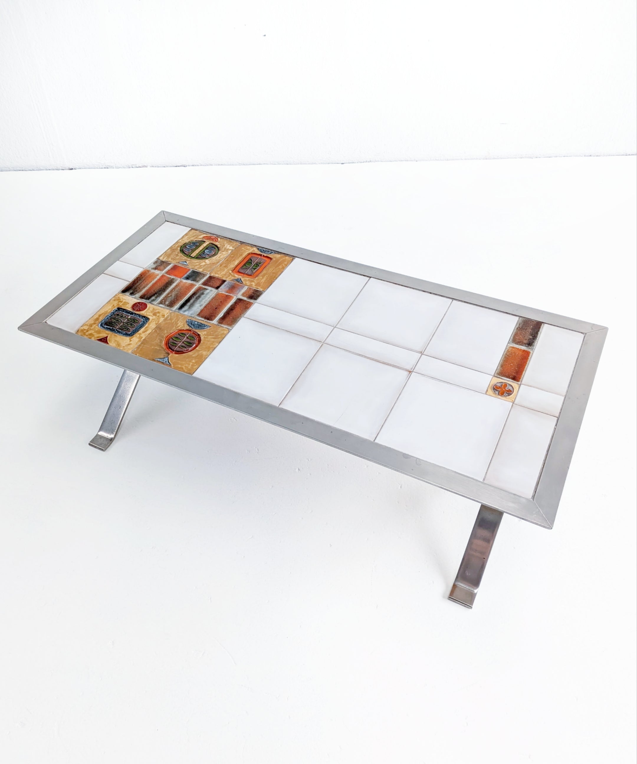 Ceramic_Tile_Coffee_Table_by_Jean_Gregorieff_for_Roche_Bobois,_1970s,_France