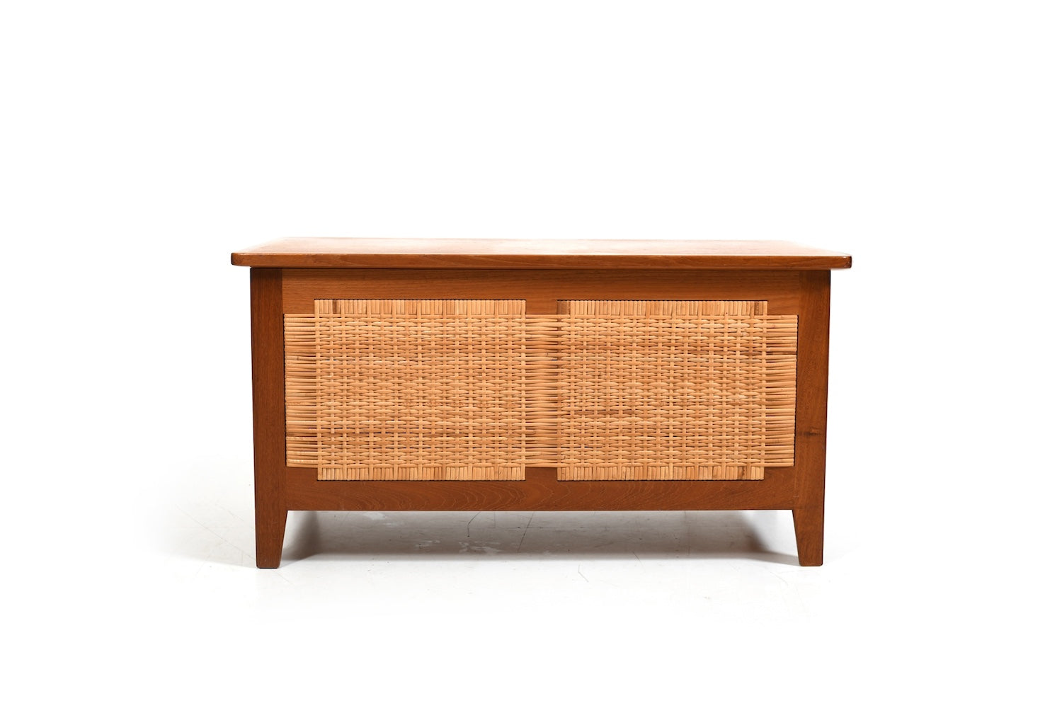 Chest_by_Kai_Winding_for_Poul_Hundevad_Denmark_1960s.