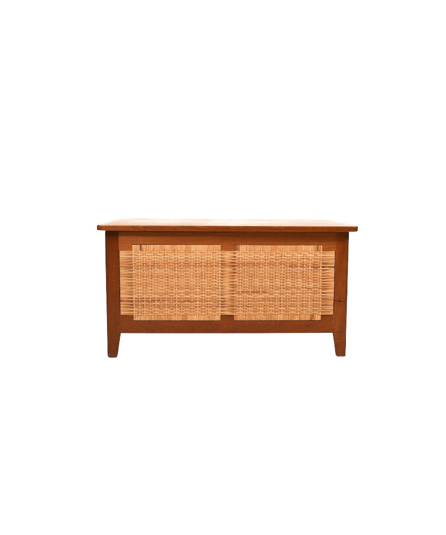 Chest_by_Kai_Winding_for_Poul_Hundevad_Denmark_1960s.