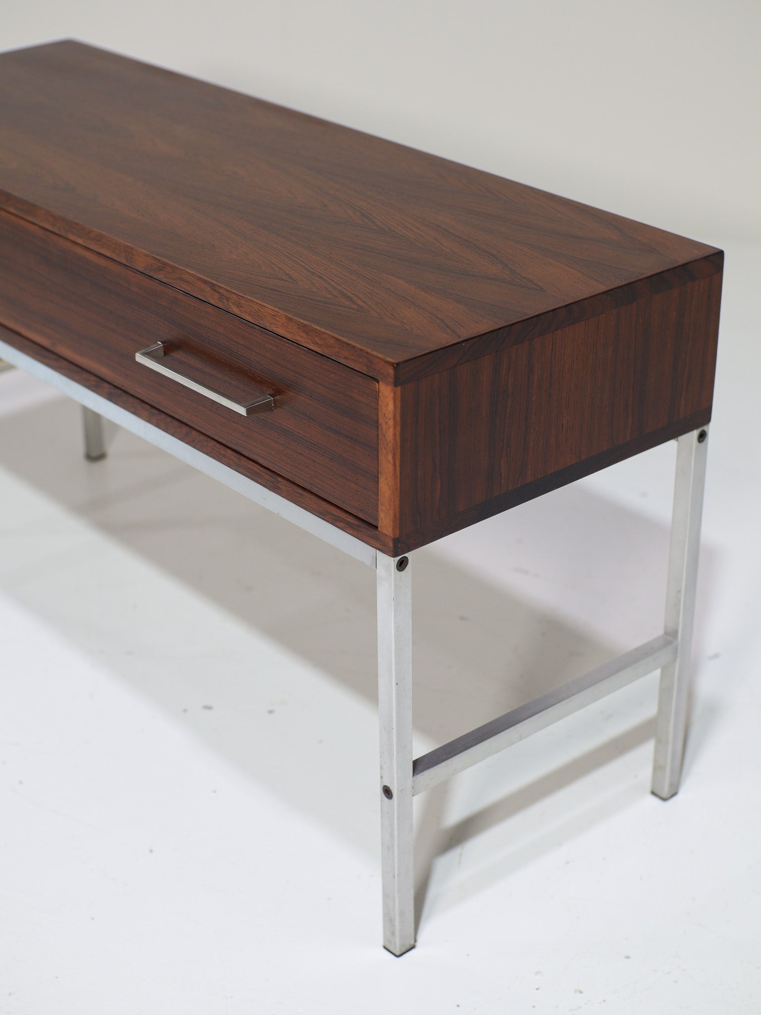 Model_440_Rosewood_Low_Chest_by_Aksel_Kjersgaard_with_Chrome_and_Aluminum_Base,_Denmark_1960s