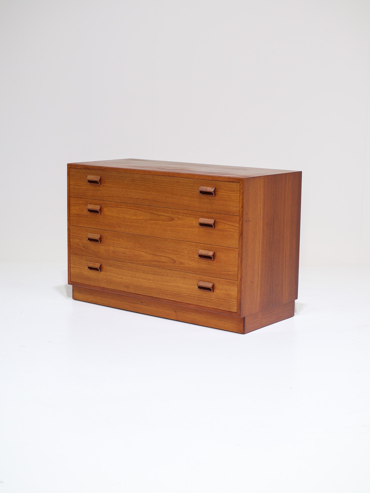Chest_of_drawers_Børge_Mogensen_Søborg_teak_1950s_Denmark
