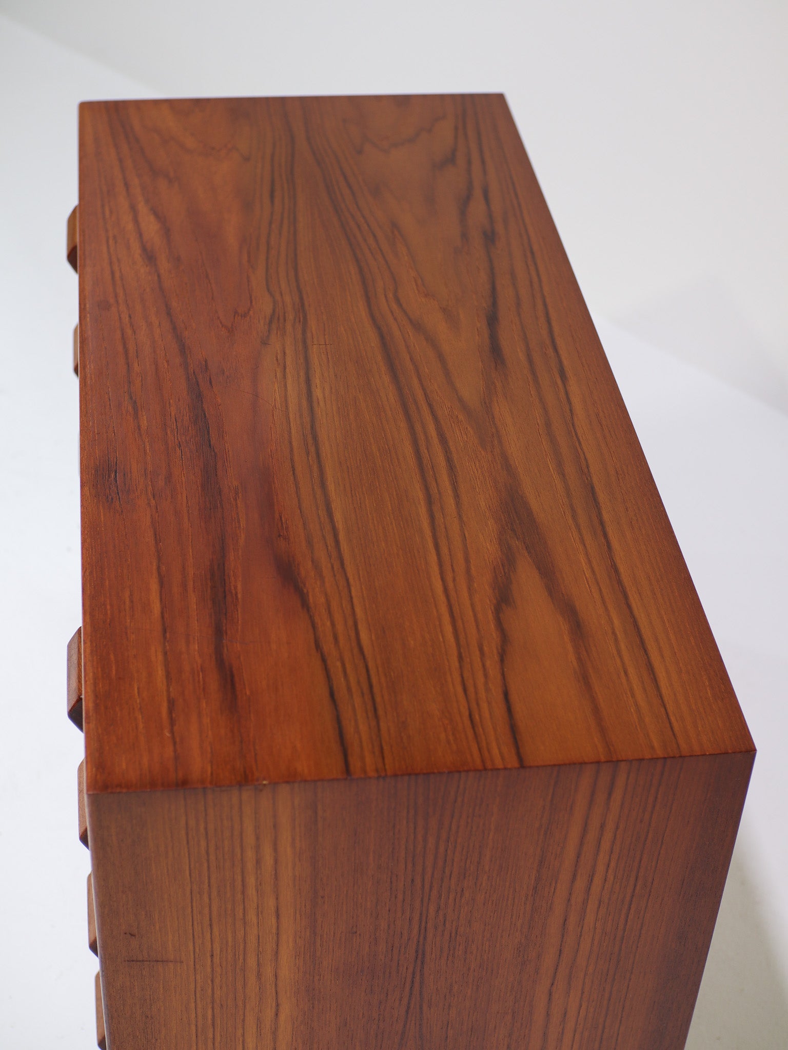 Chest_of_drawers_Børge_Mogensen_Søborg_teak_1950s_Denmark