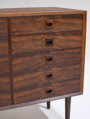 Chest_of_drawers_by_Brouer_rosewood_Danish_1960s