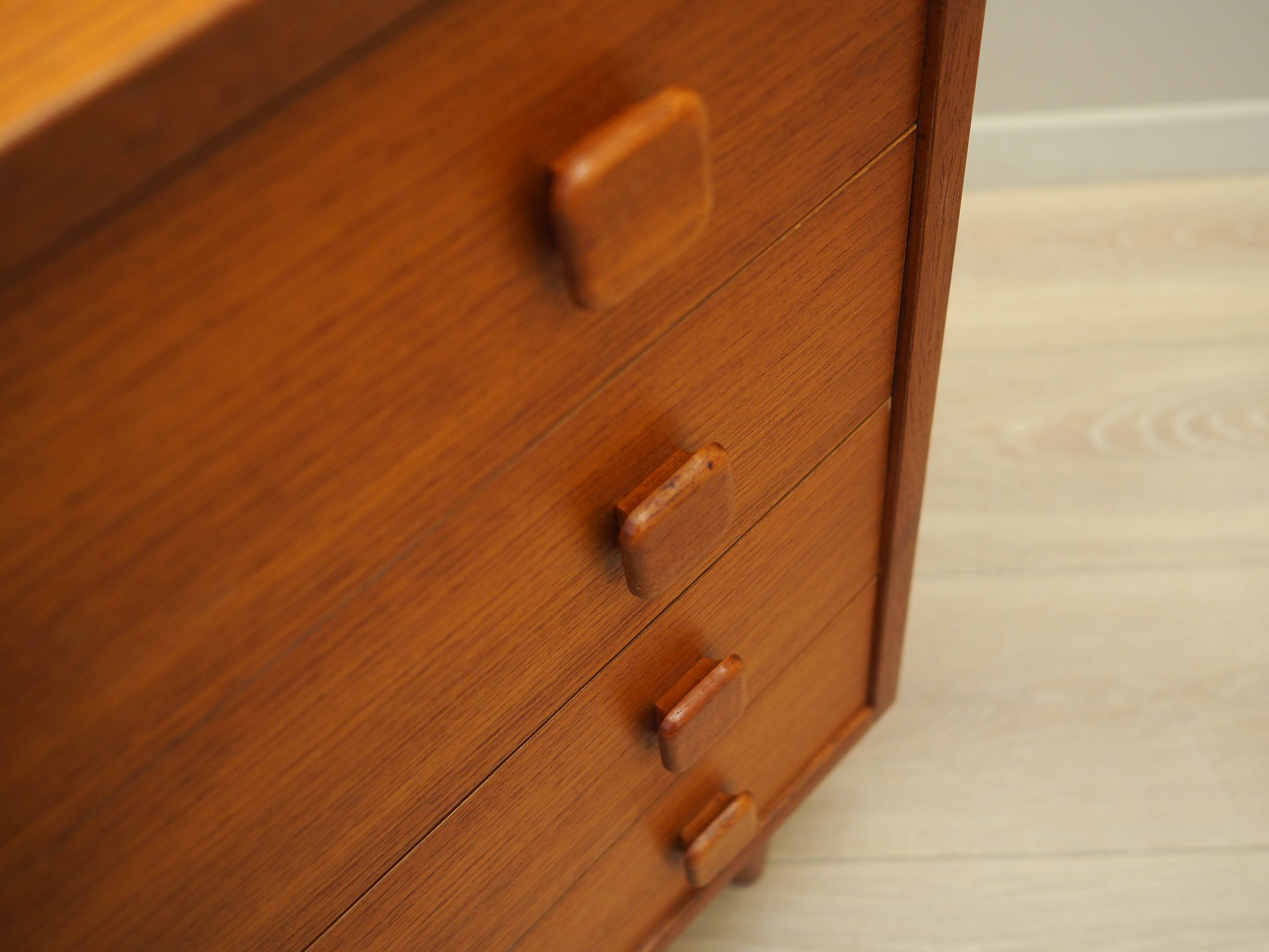 Chest_Of_Drawers,_Danish_Design,_Teak_Wood,_1970s,_Denmark