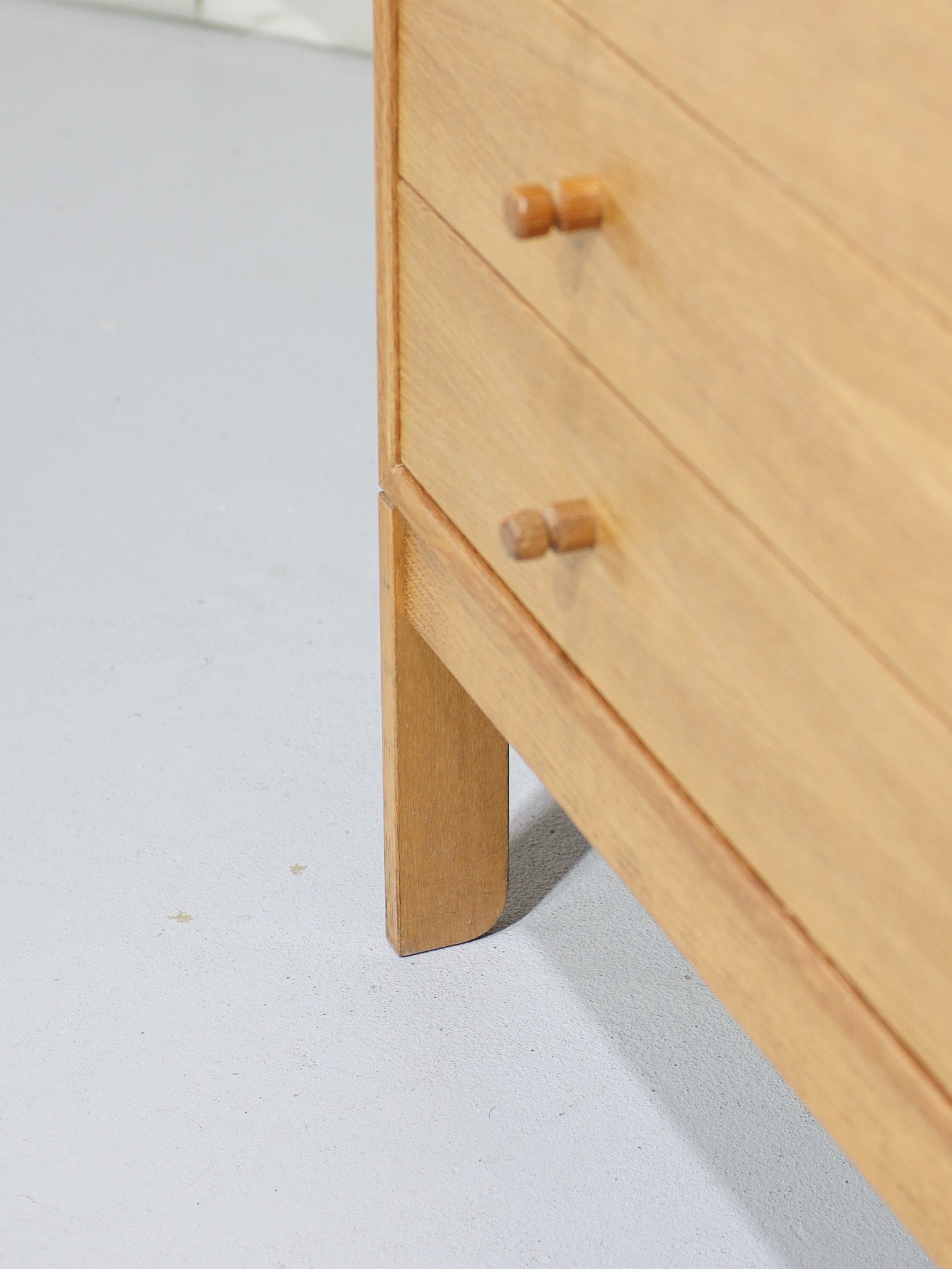 Chest_of_drawers_Danish_vintage_oak_1960s