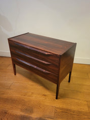 Chest_of_drawers_model_34_in_rosewood_by_Kai_Kristiansen_for_Aksel_Kjersgaard