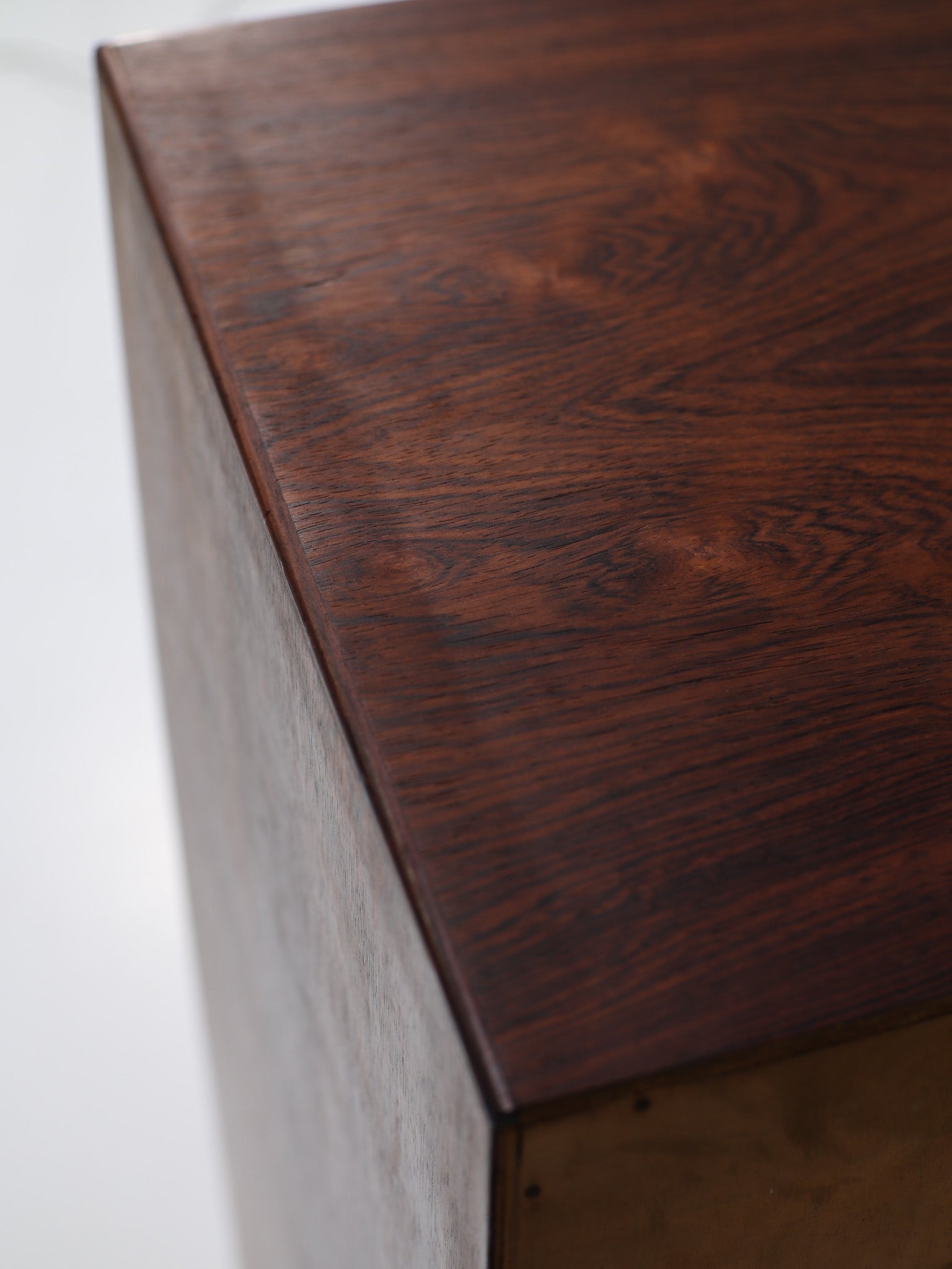 Rosewood_Chest_of_Drawers_by_Henry_Rosengren_Hansen,_1960s,_Denmark