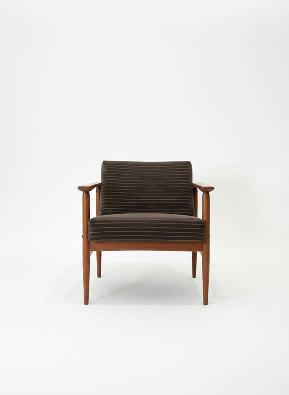 Chocolate_M_armchair_1970s