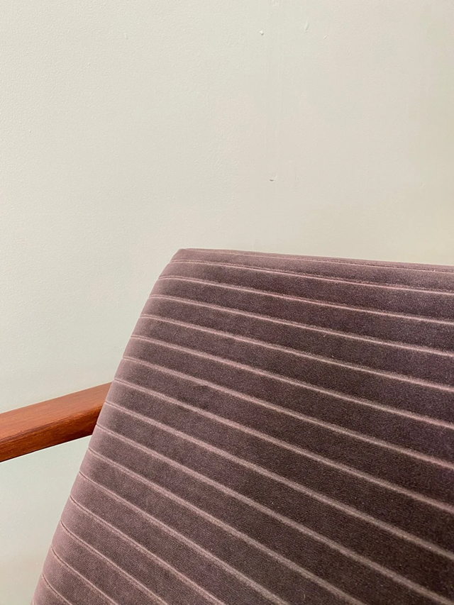 Chocolate_M_armchair_1970s