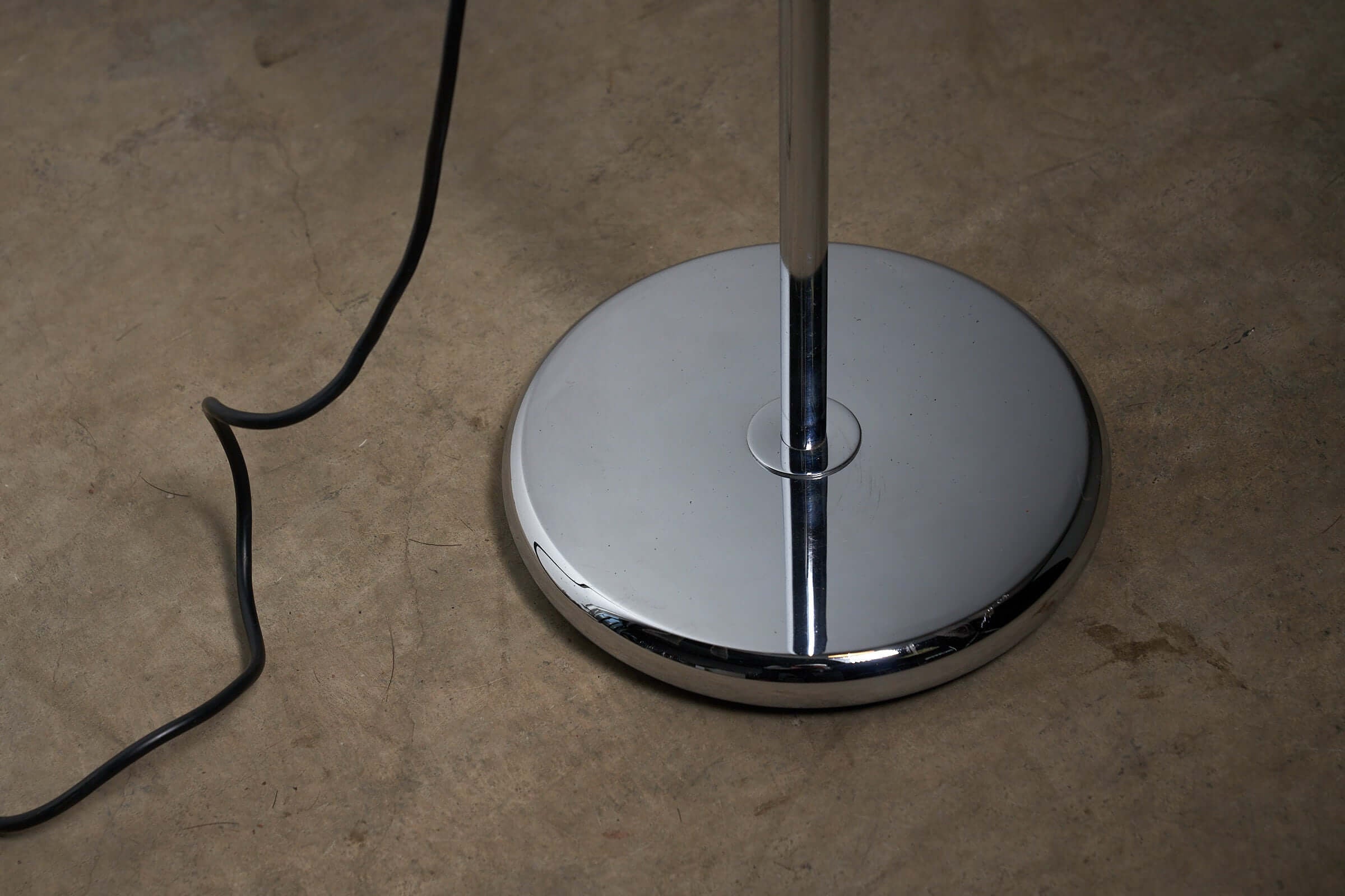 Chrome_Floor_Lamp,_Cosack,_Chromed_Steel,_1960s,_Germany